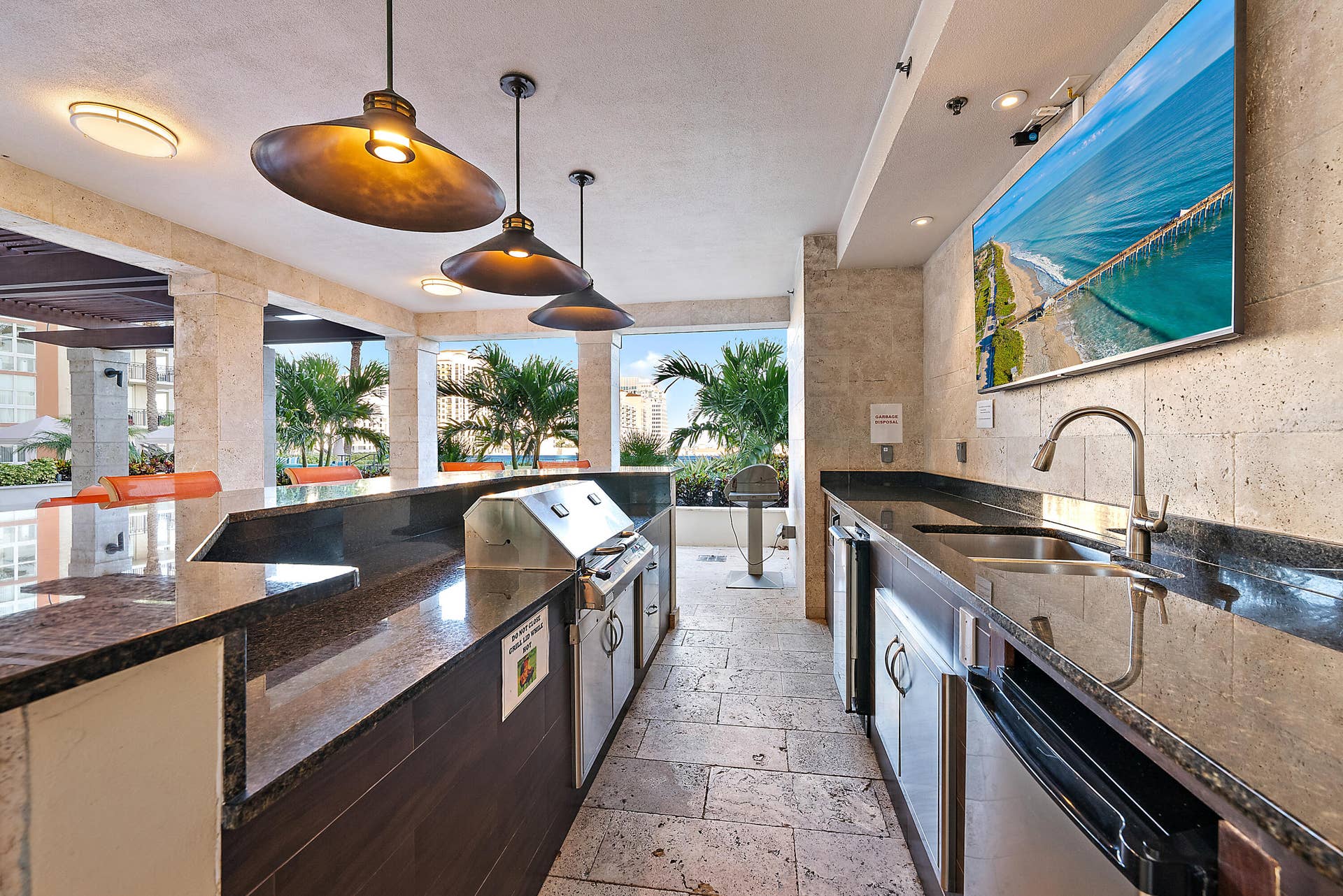 550 OKEECHOBEE Boulevard, #1614, West Palm Beach, FL 33401 Outdoor Kitchen