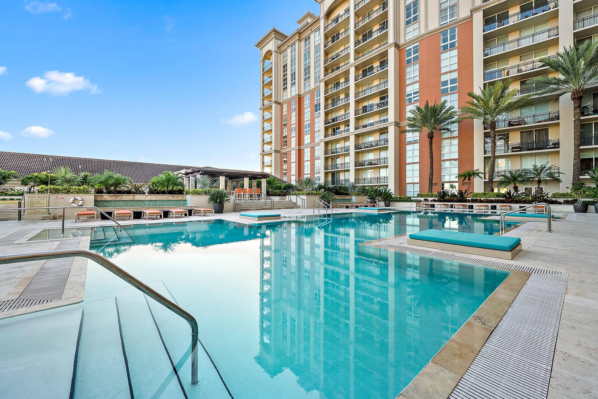 550 OKEECHOBEE Boulevard, #1614, West Palm Beach, FL 33401 Pool