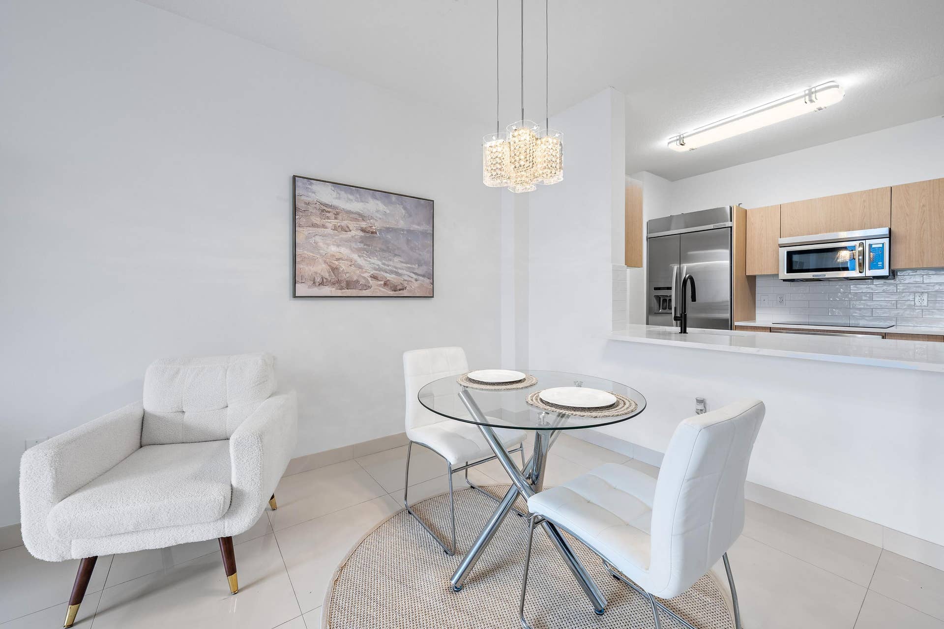 550 OKEECHOBEE Boulevard, #1614, West Palm Beach, FL 33401 Dining space
