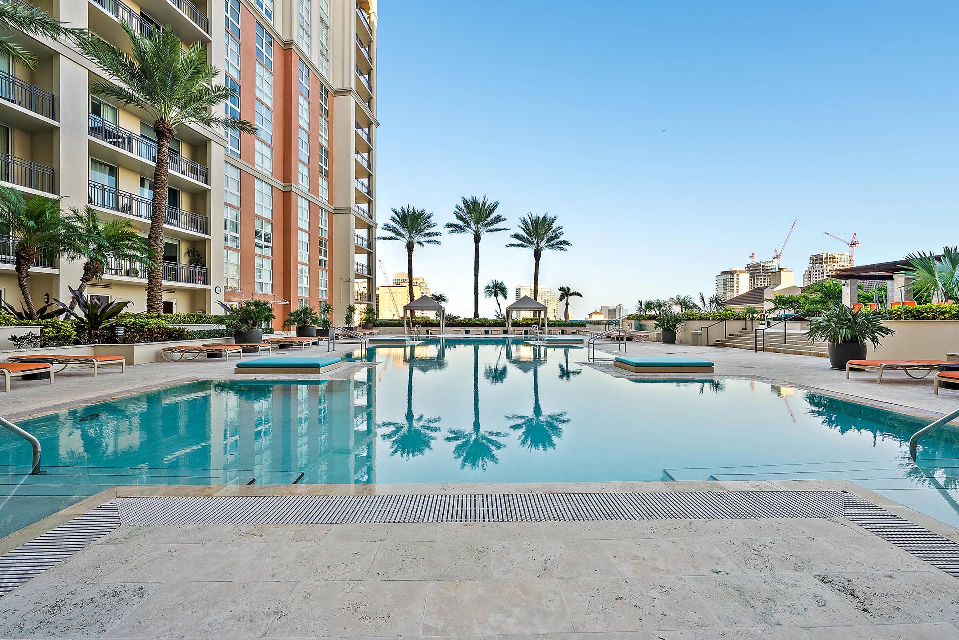 550 OKEECHOBEE Boulevard, #1614, West Palm Beach, FL 33401 Pool