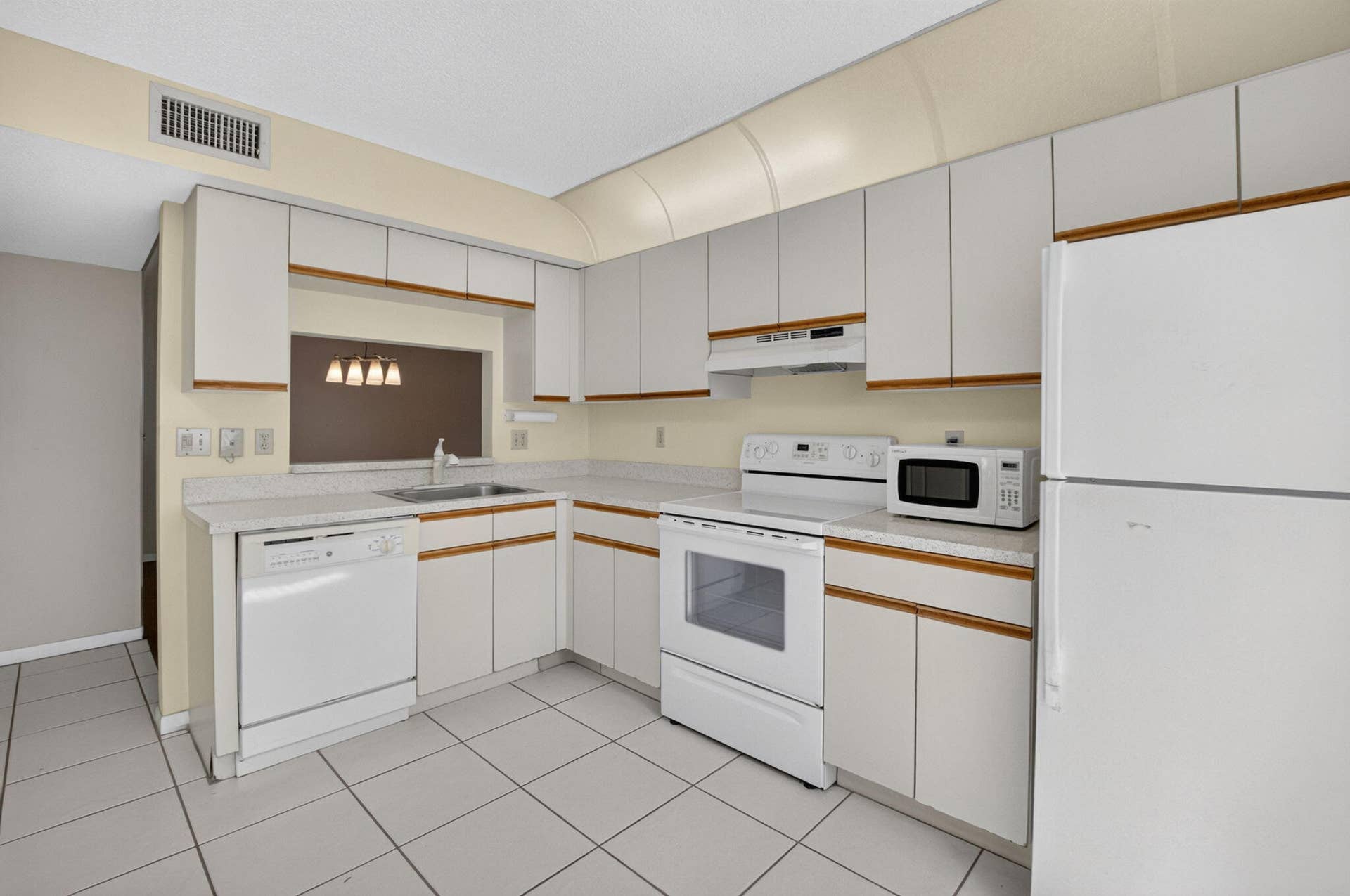 15234 Lakes Of Delray Boulevard, #254, Delray Beach, FL 33484 21-web-or-mls-DSC_6397
