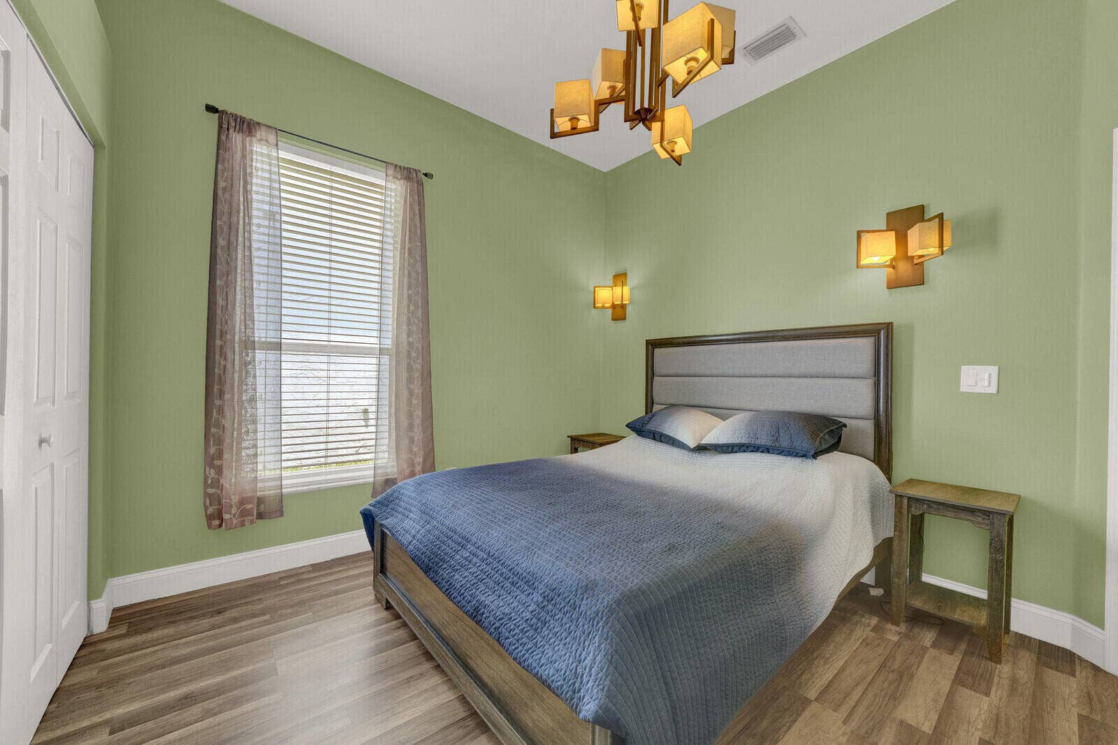 GUEST BEDROOM (2)