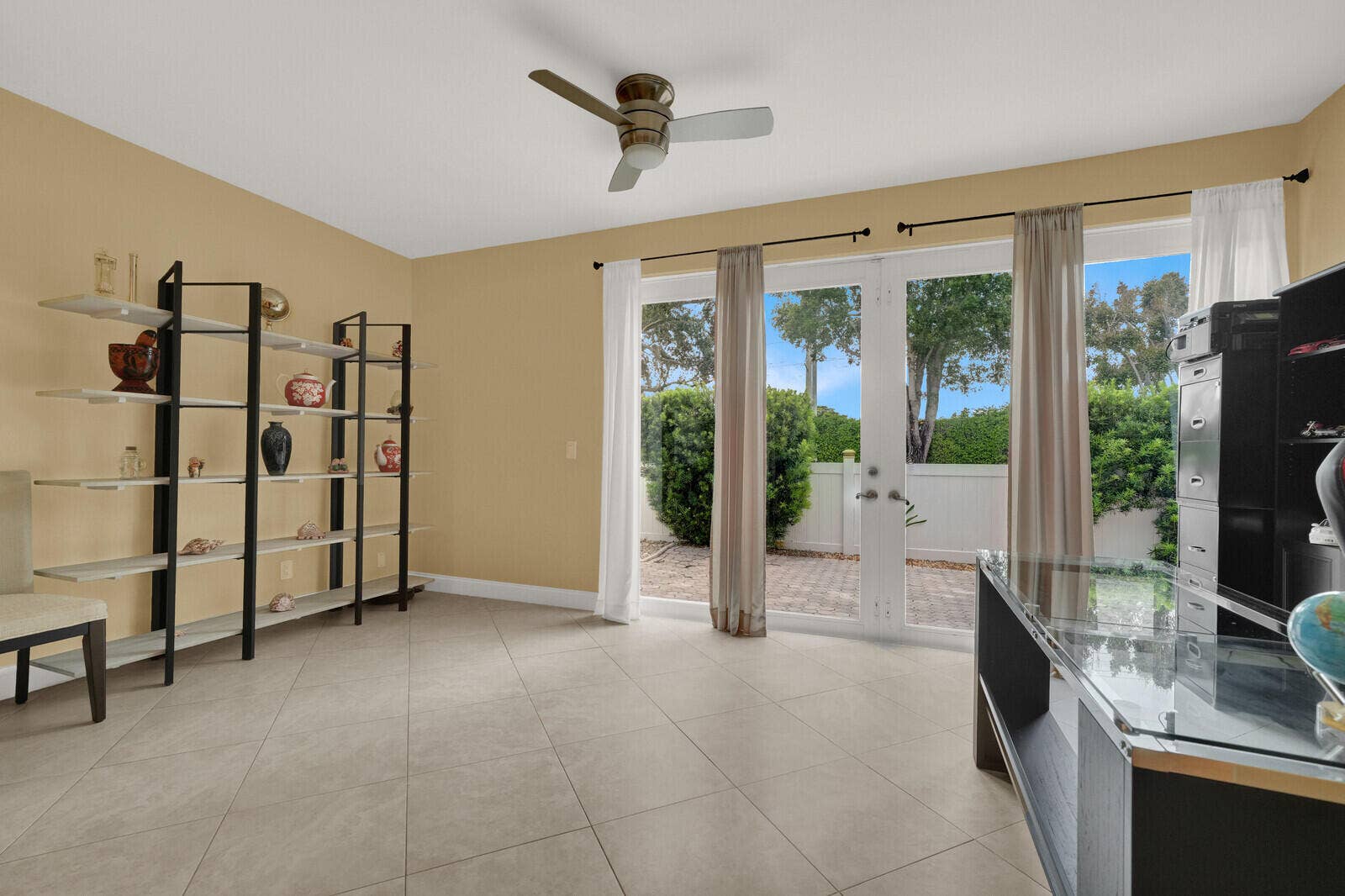 CONVERTED PATIO / BONUS ROOM