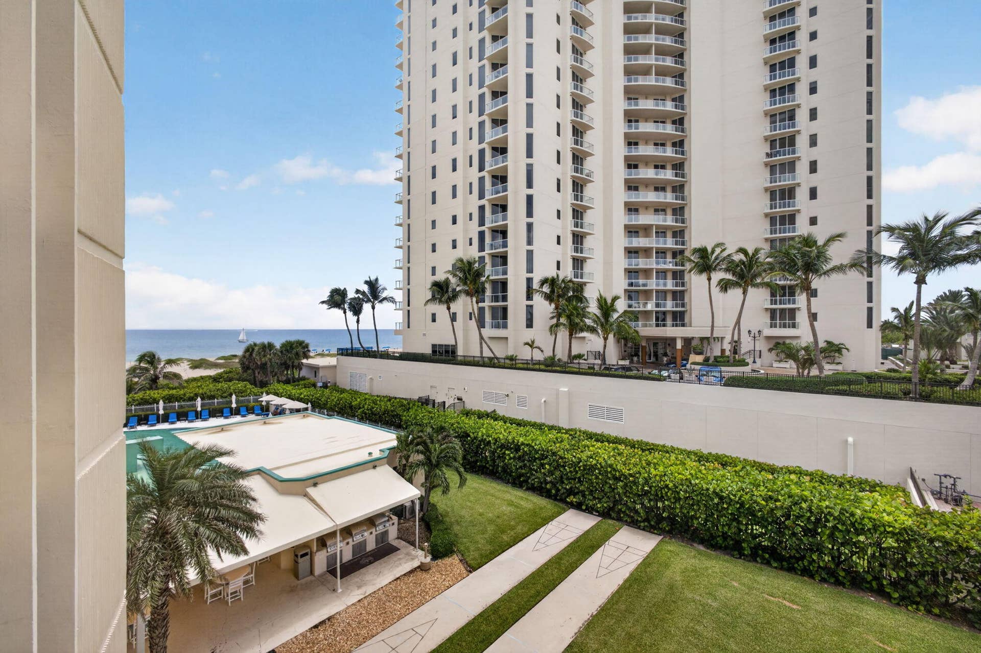 2800 N OCEAN Drive, #B-4A, Singer Island, FL 33404 41-web-or-mls-5D1A4061