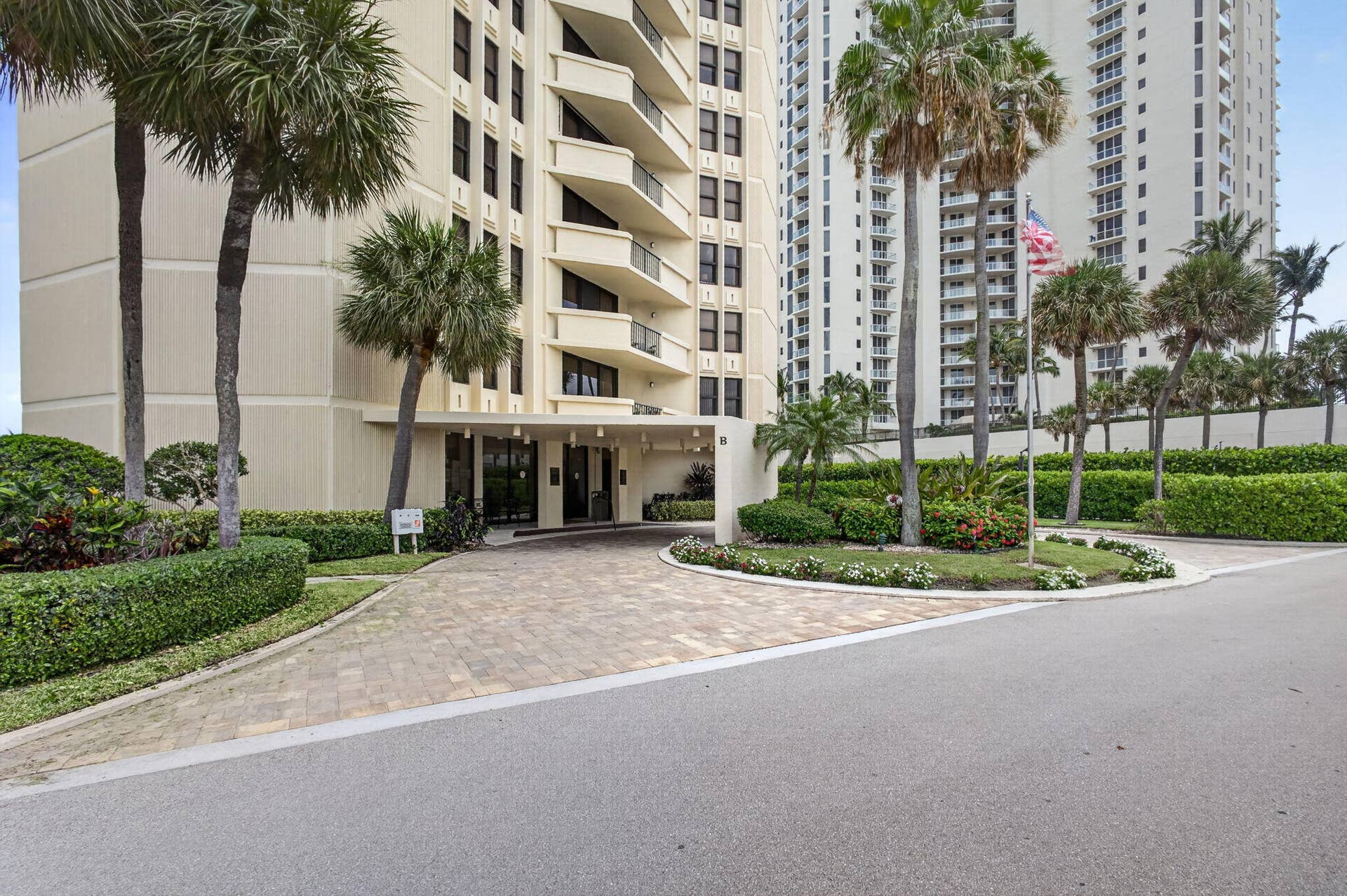 2800 N OCEAN Drive, #B-4A, Singer Island, FL 33404 52-web-or-mls-5D1A4116