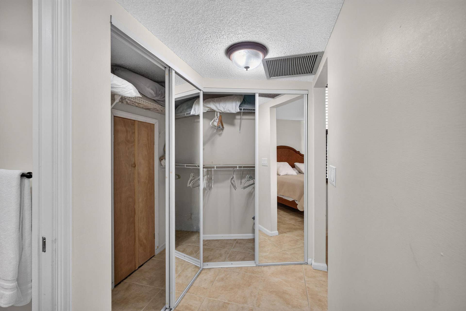 2800 N OCEAN Drive, #B-4A, Singer Island, FL 33404 29-web-or-mls-5D1A4001