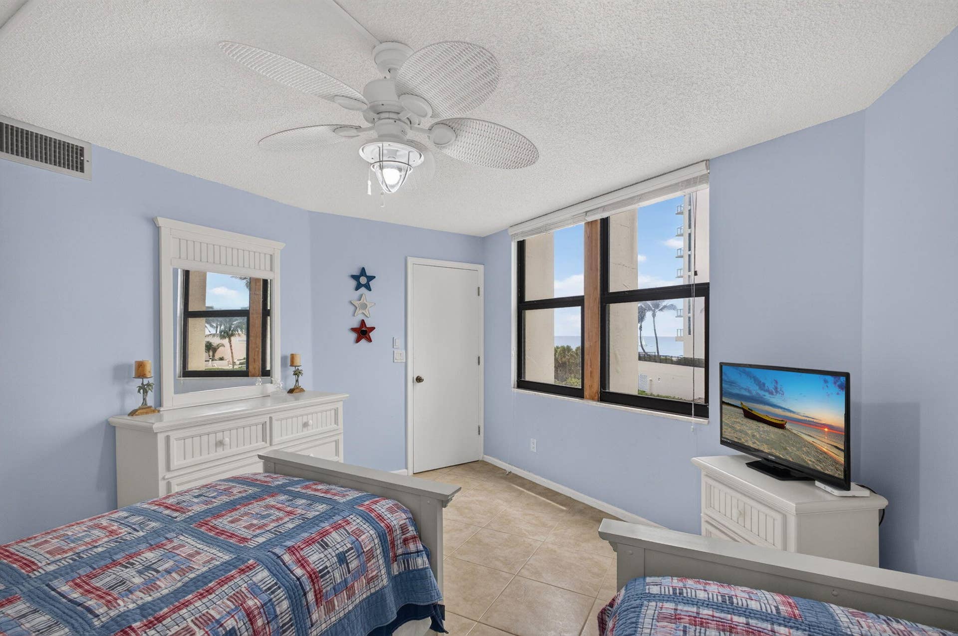2800 N OCEAN Drive, #B-4A, Singer Island, FL 33404 34-web-or-mls-5D1A4026