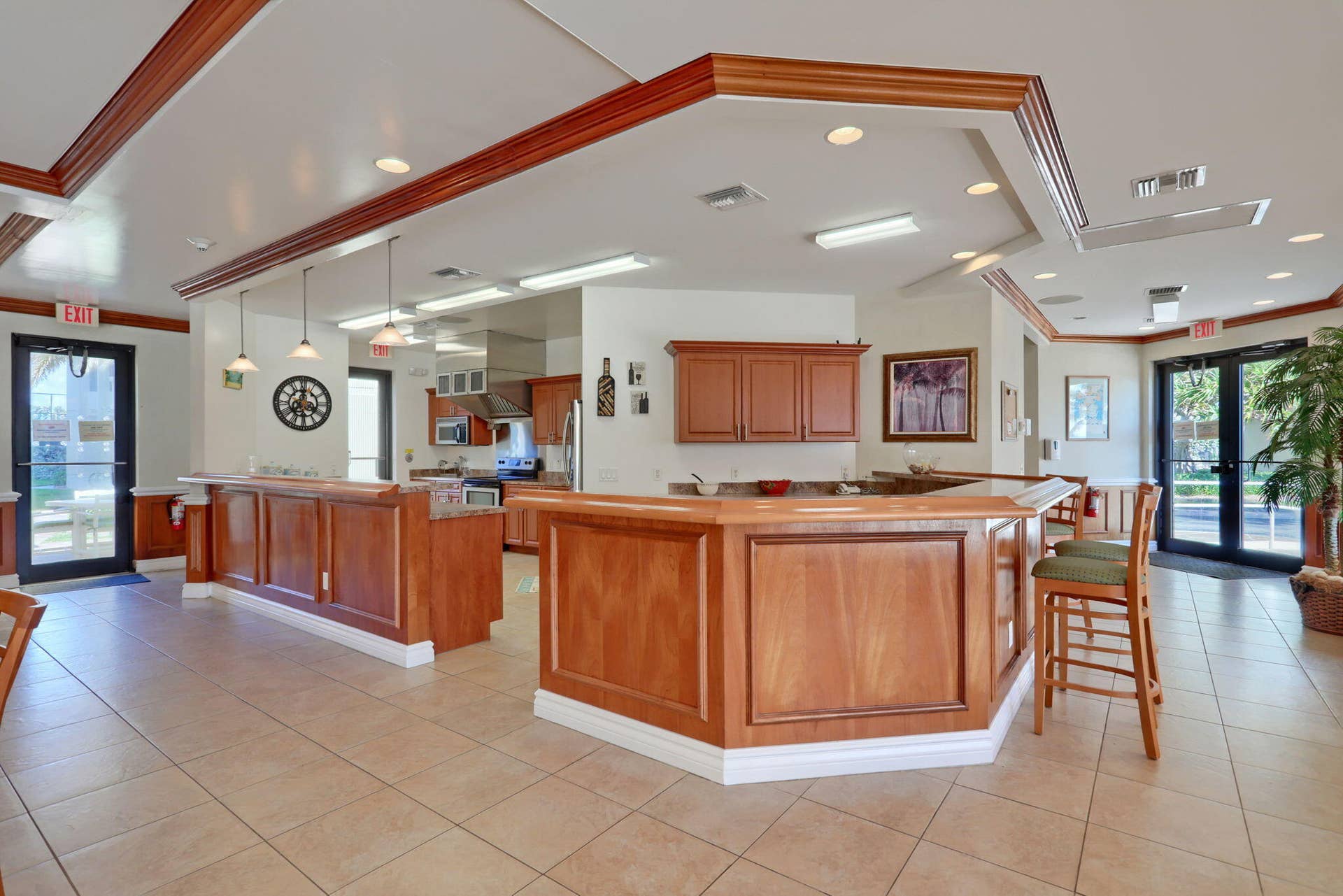2800 N OCEAN Drive, #B-4A, Singer Island, FL 33404 Clubhouse