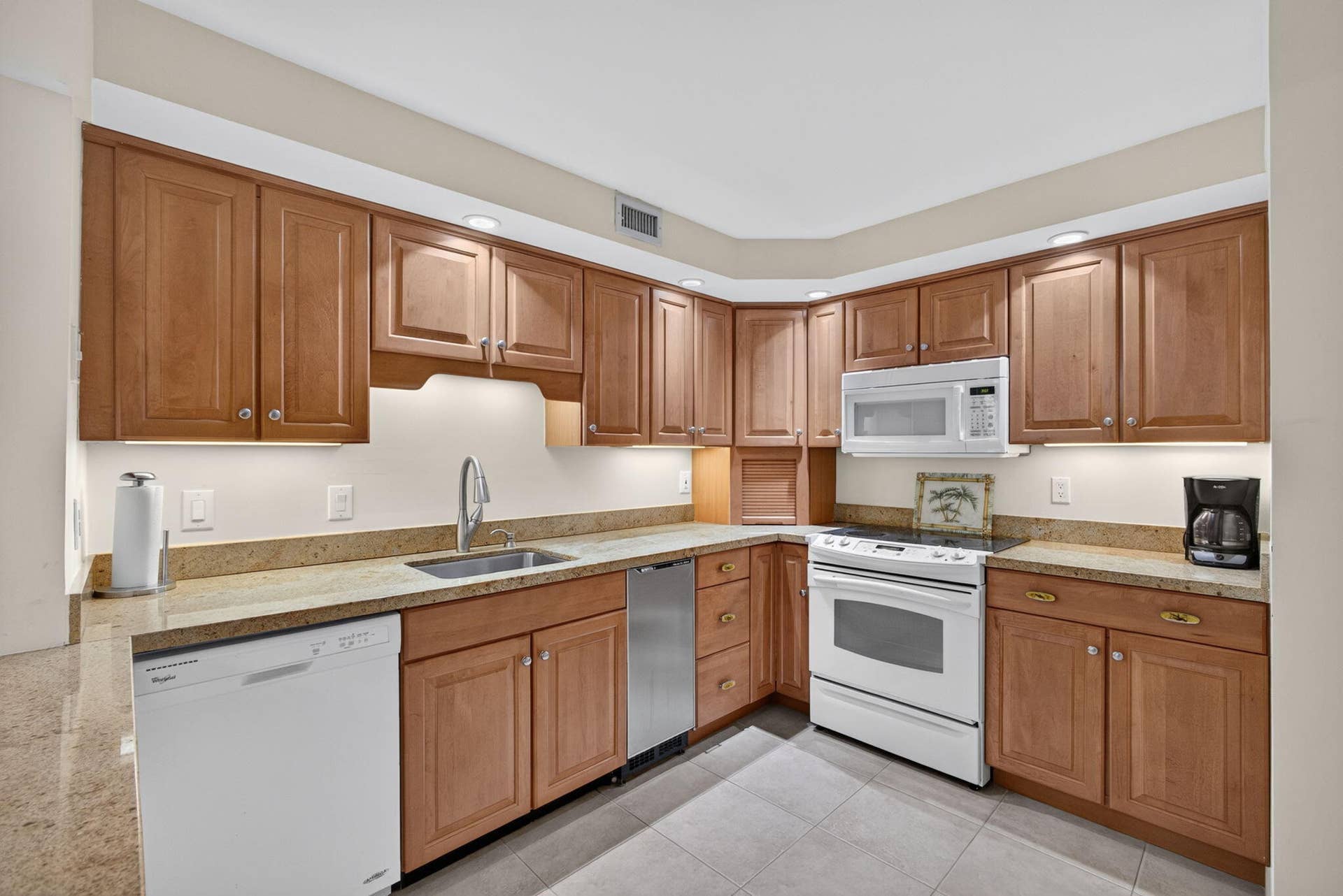 2800 N OCEAN Drive, #B-4A, Singer Island, FL 33404 9-web-or-mls-5D1A3926