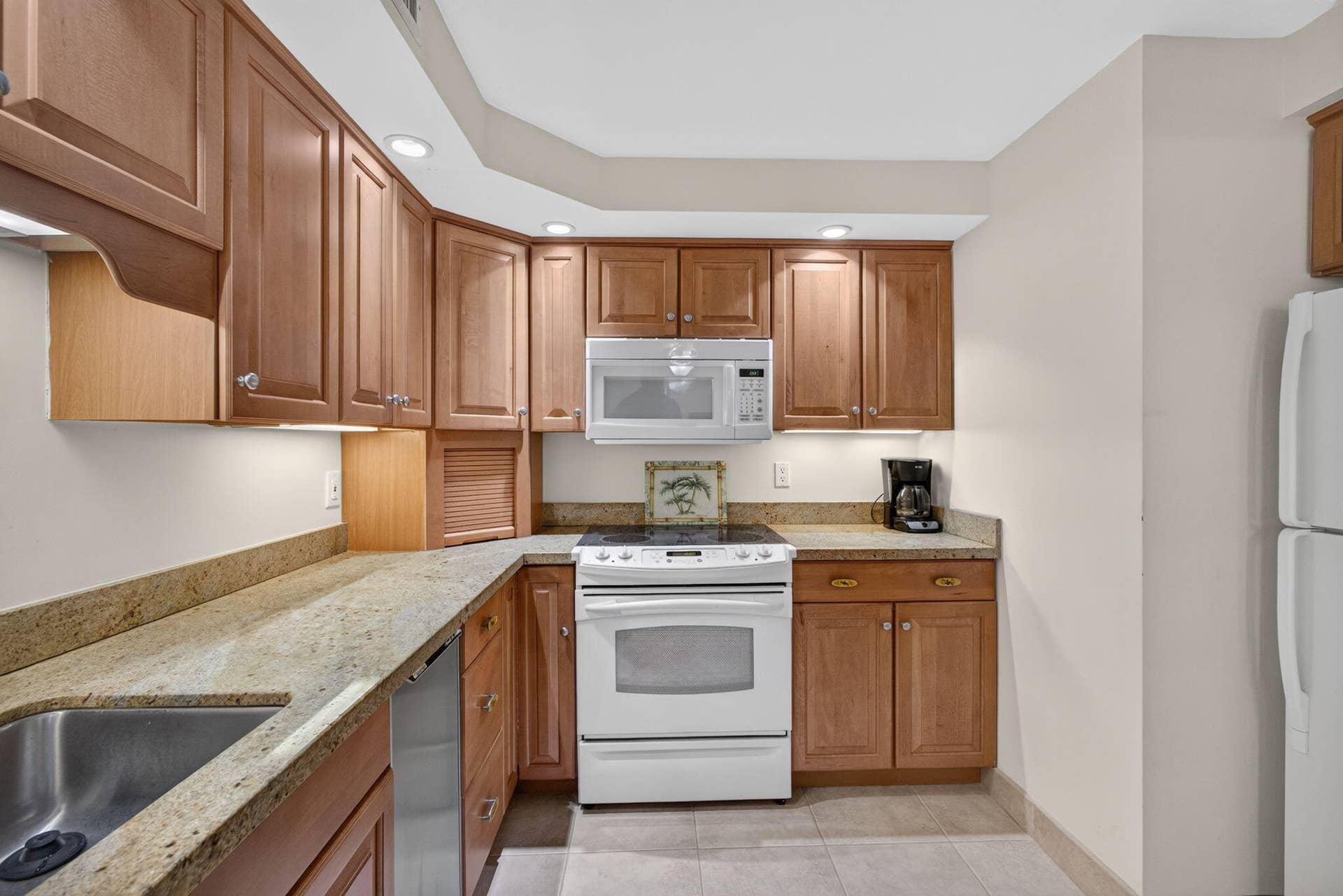 2800 N OCEAN Drive, #B-4A, Singer Island, FL 33404 11-web-or-mls-5D1A3931