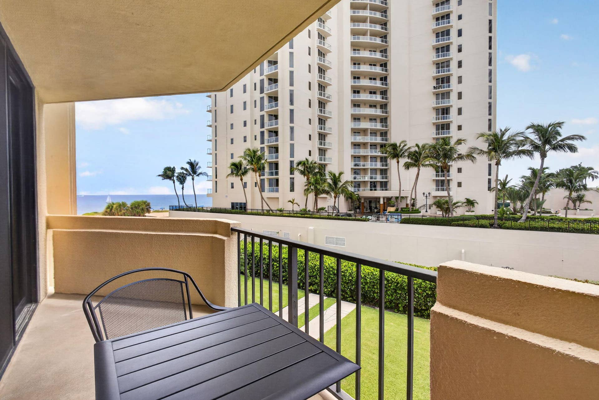 2800 N OCEAN Drive, #B-4A, Singer Island, FL 33404 39-web-or-mls-5D1A4051