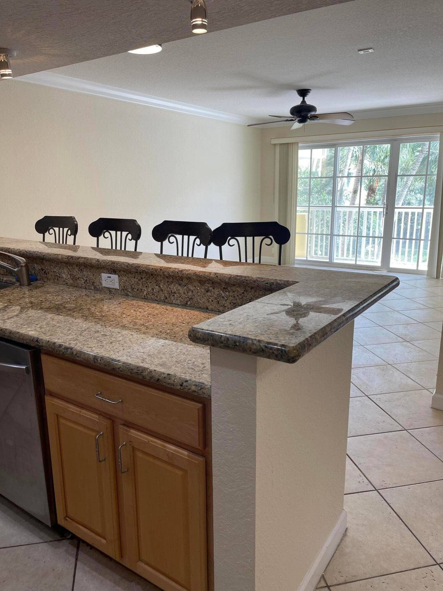 1515 E BROWARD Boulevard, #221, Fort Lauderdale, FL 33301 IMG_5979