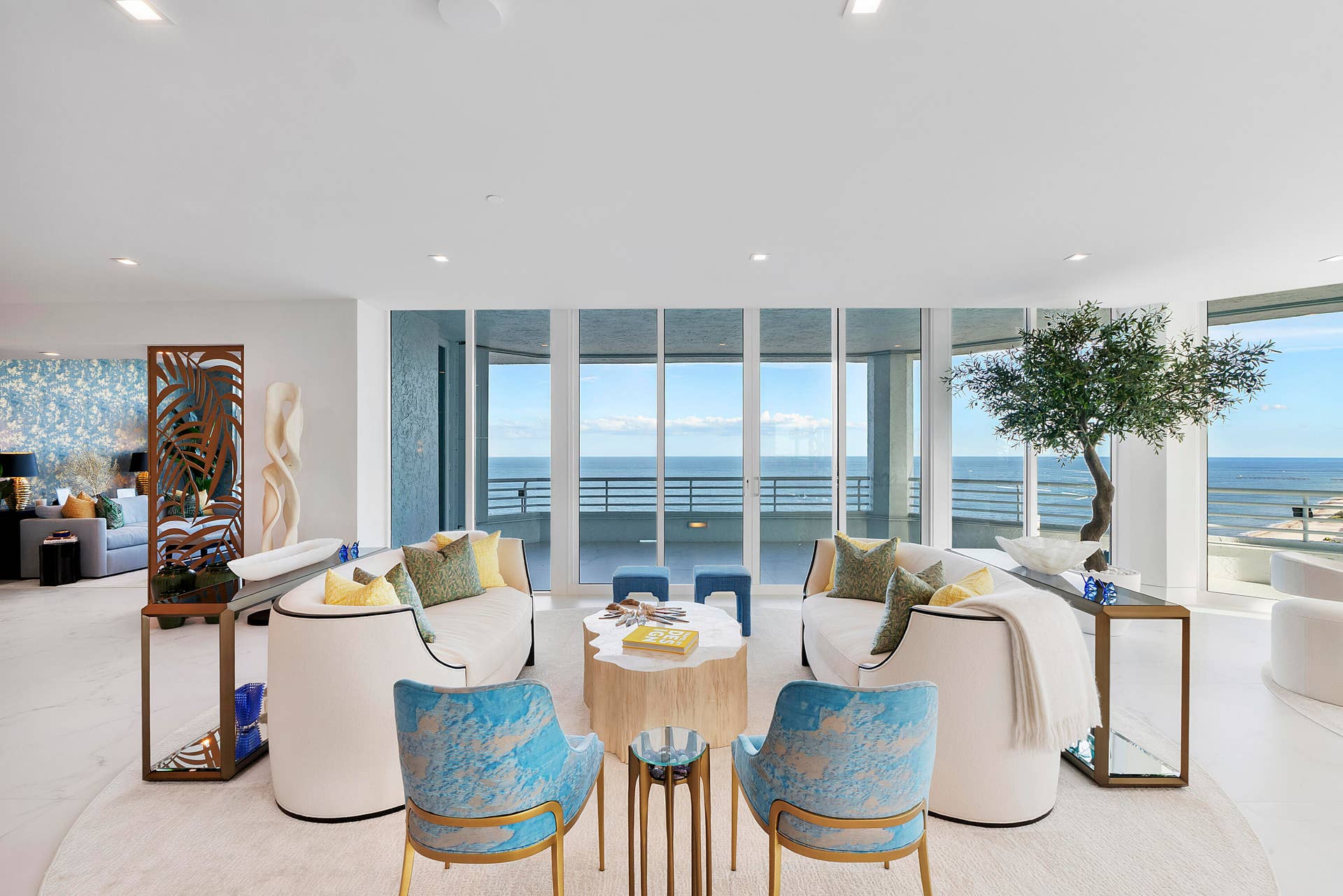 1700 S OCEAN Boulevard, #PH B-D, Lauderdale By The Sea, FL 33062 Designed for Conversation
More than a sitting area, this refined salon was thoughtfully created as the social heart of the penthouse. Surrounded by panoramic ocean vistas, it provides an elegant setting for entertaining guests or simply enjoying the ever-changing beauty of the Atlantic.