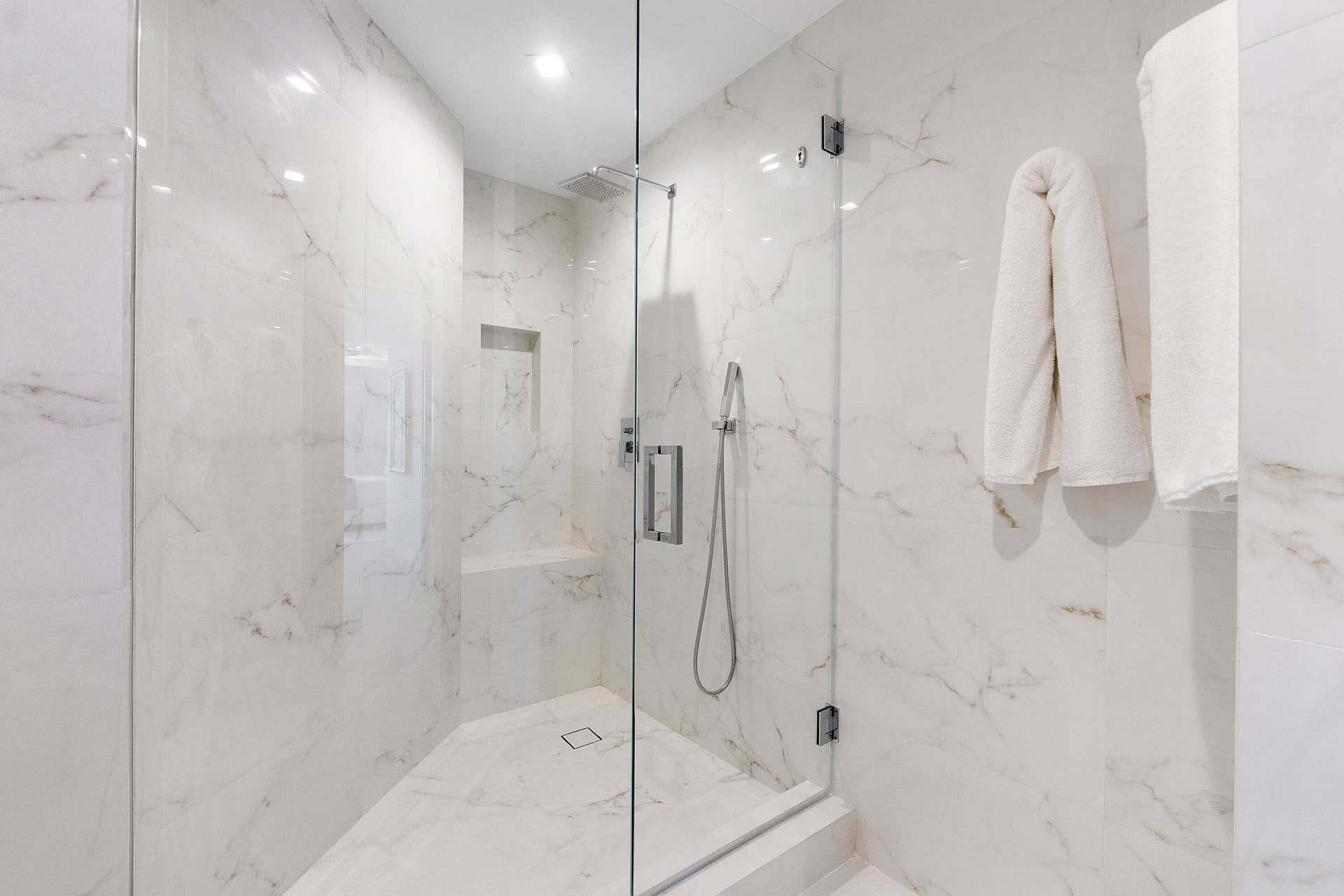 1700 S OCEAN Boulevard, #PH B-D, Lauderdale By The Sea, FL 33062 complete modern tucked away privacy in the Rosewood suite