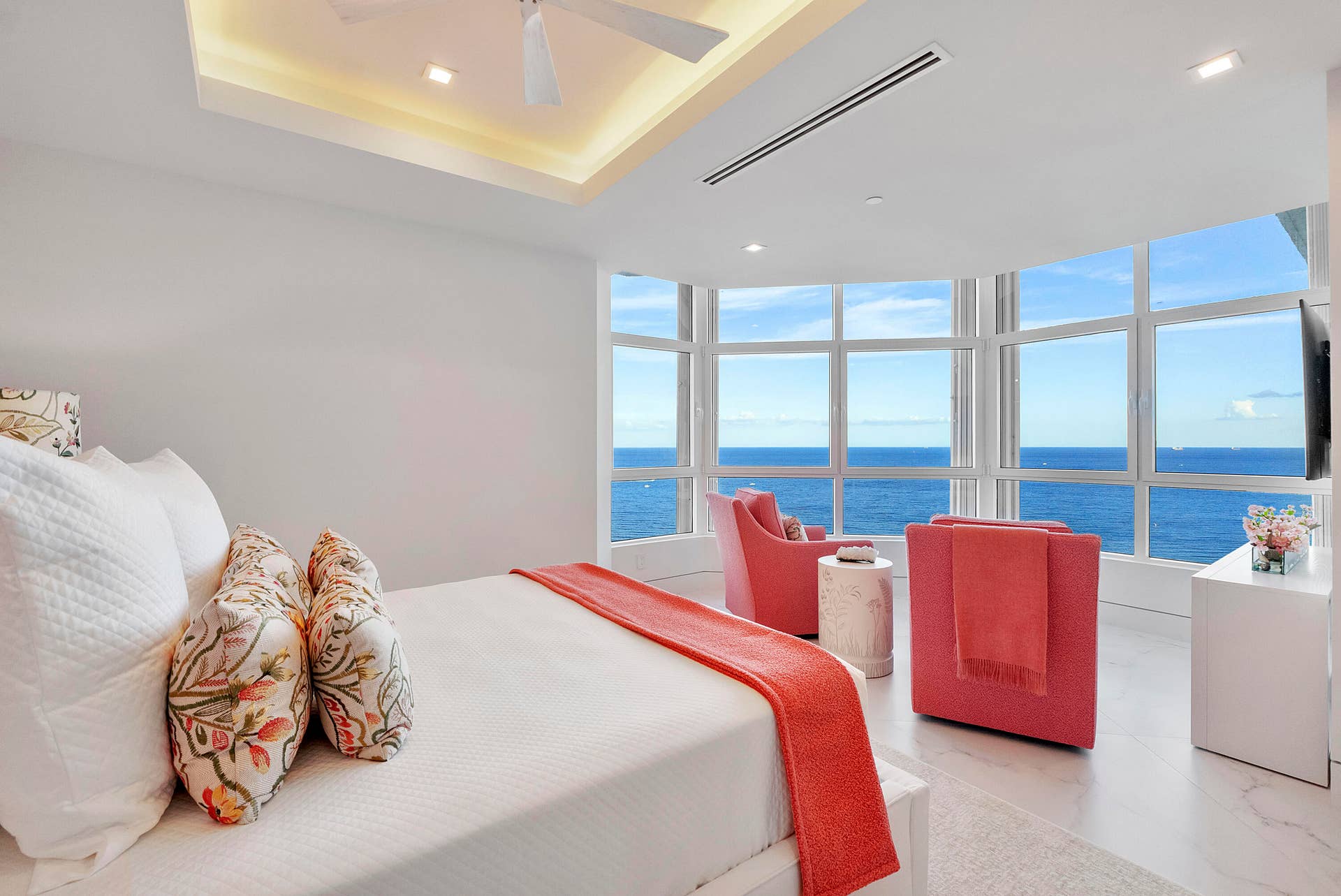 1700 S OCEAN Boulevard, #PH B-D, Lauderdale By The Sea, FL 33062 The Rosewood Room is a serene coastal sanctuary, beautifully appointed in a refined palette of soft blush pink and creamy white. Complete with a private sitting room and luxurious en-suite, this elegant guest retreat is framed by spectacular ocean views that stretch for miles along South Florida's pristine coastline to the glittering Miami skyline, offering guests a truly unforgettable stay.