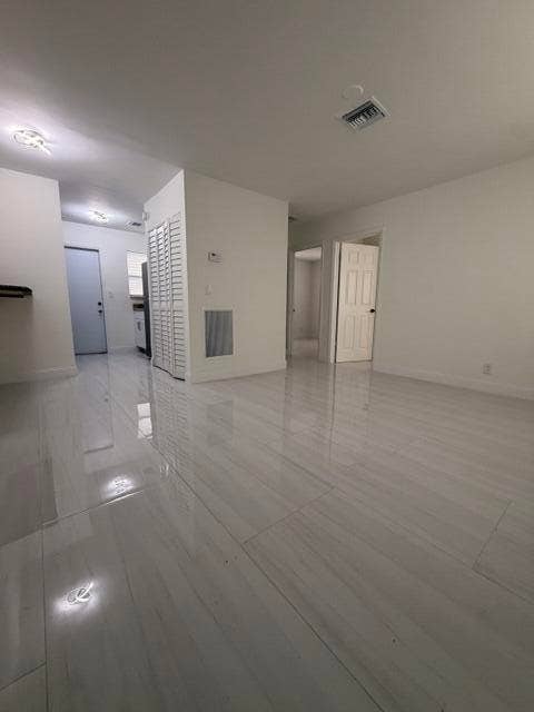 968W9thSt,UnitB2(8)
