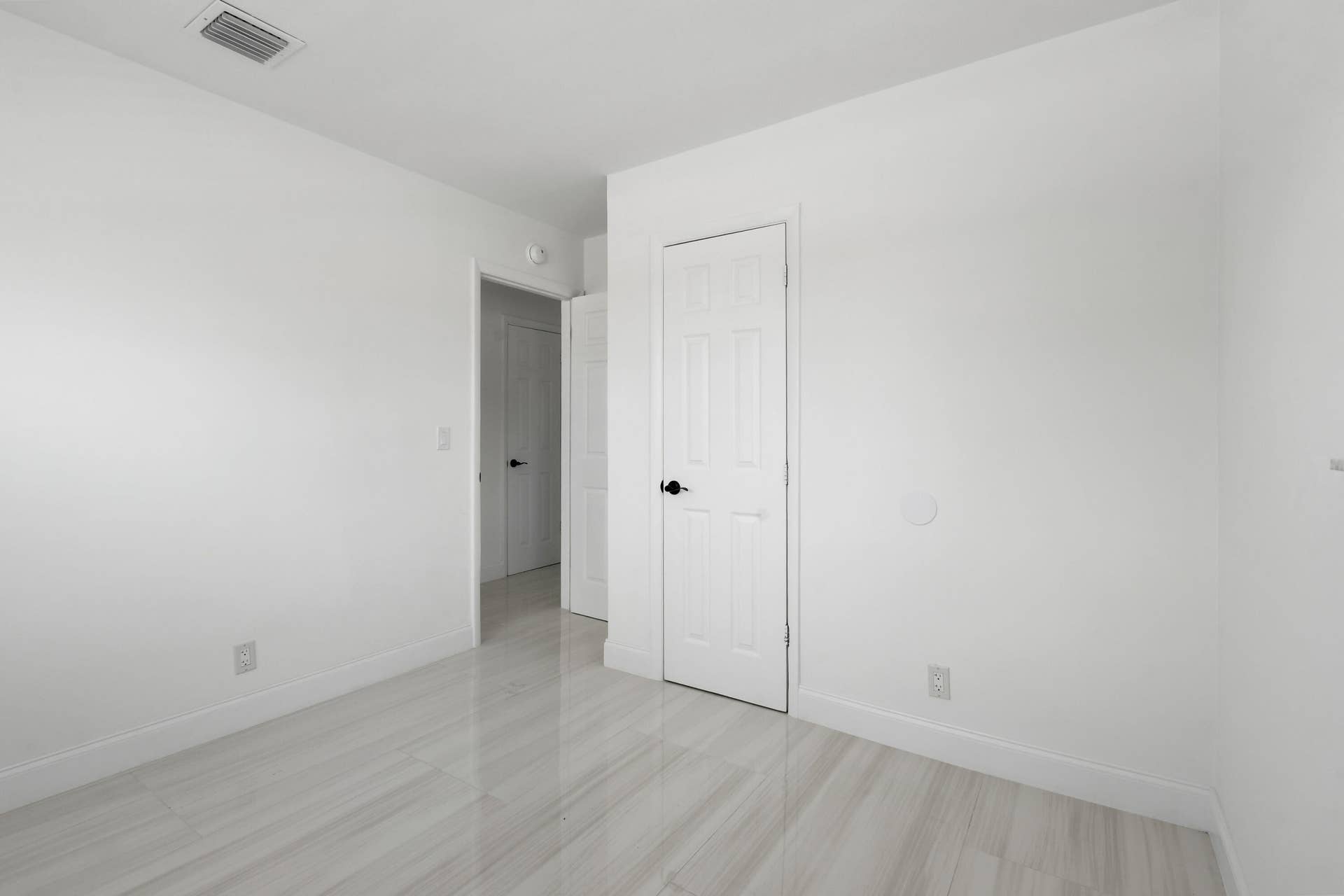 968W9thSt,UnitB2(17)
