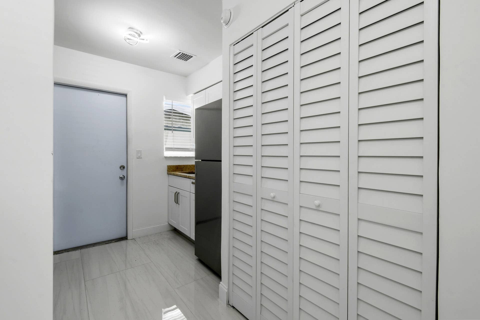 968W9thSt,UnitB2(9)