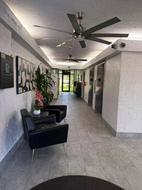 250 JACARANDA Drive, #804, Plantation, Plantation, FL 33324 Lobby