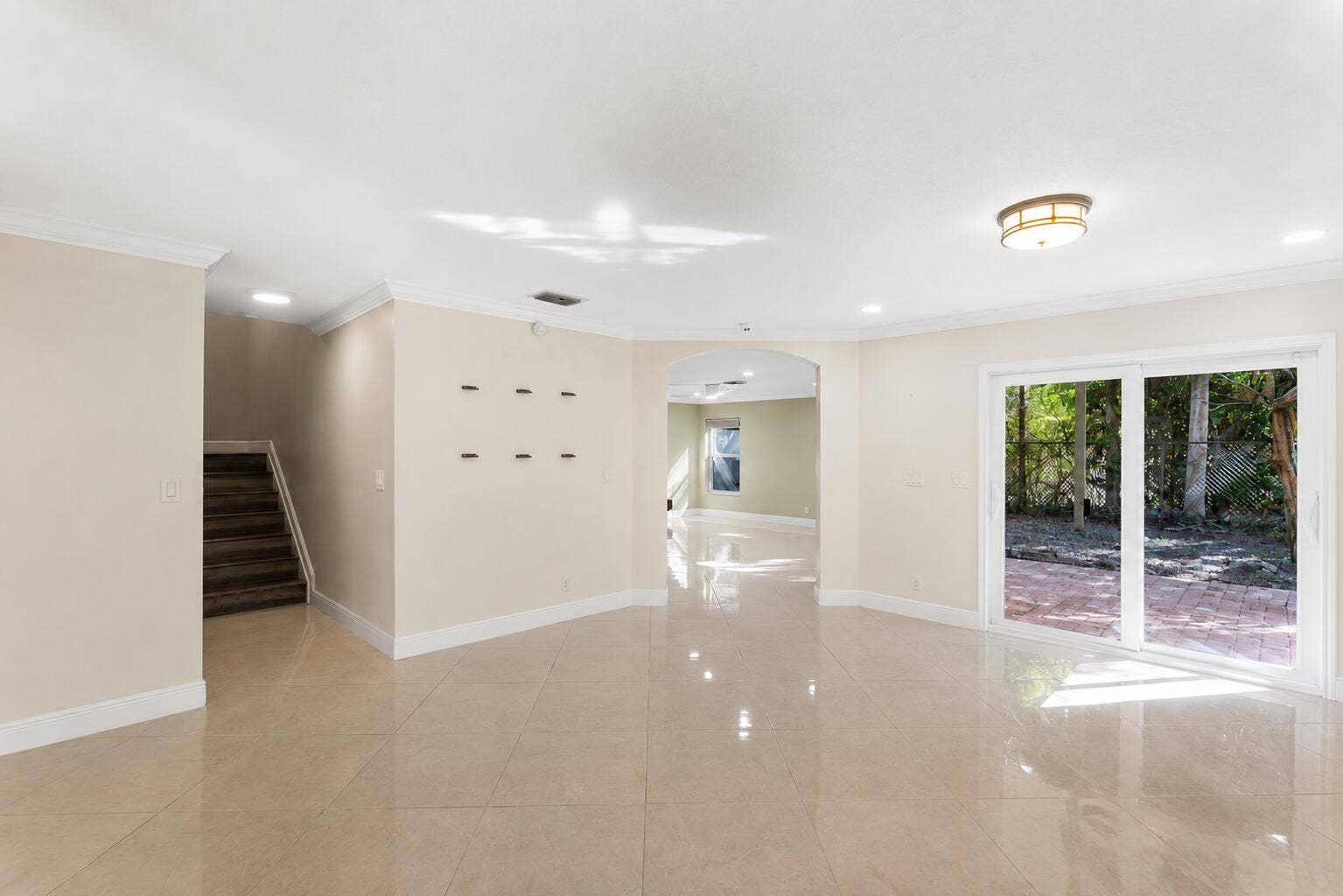 6384 Adriatic Way, West Palm Beach, FL 33413 fc59b378-4b08-4b01-9309-4337e7a759d3