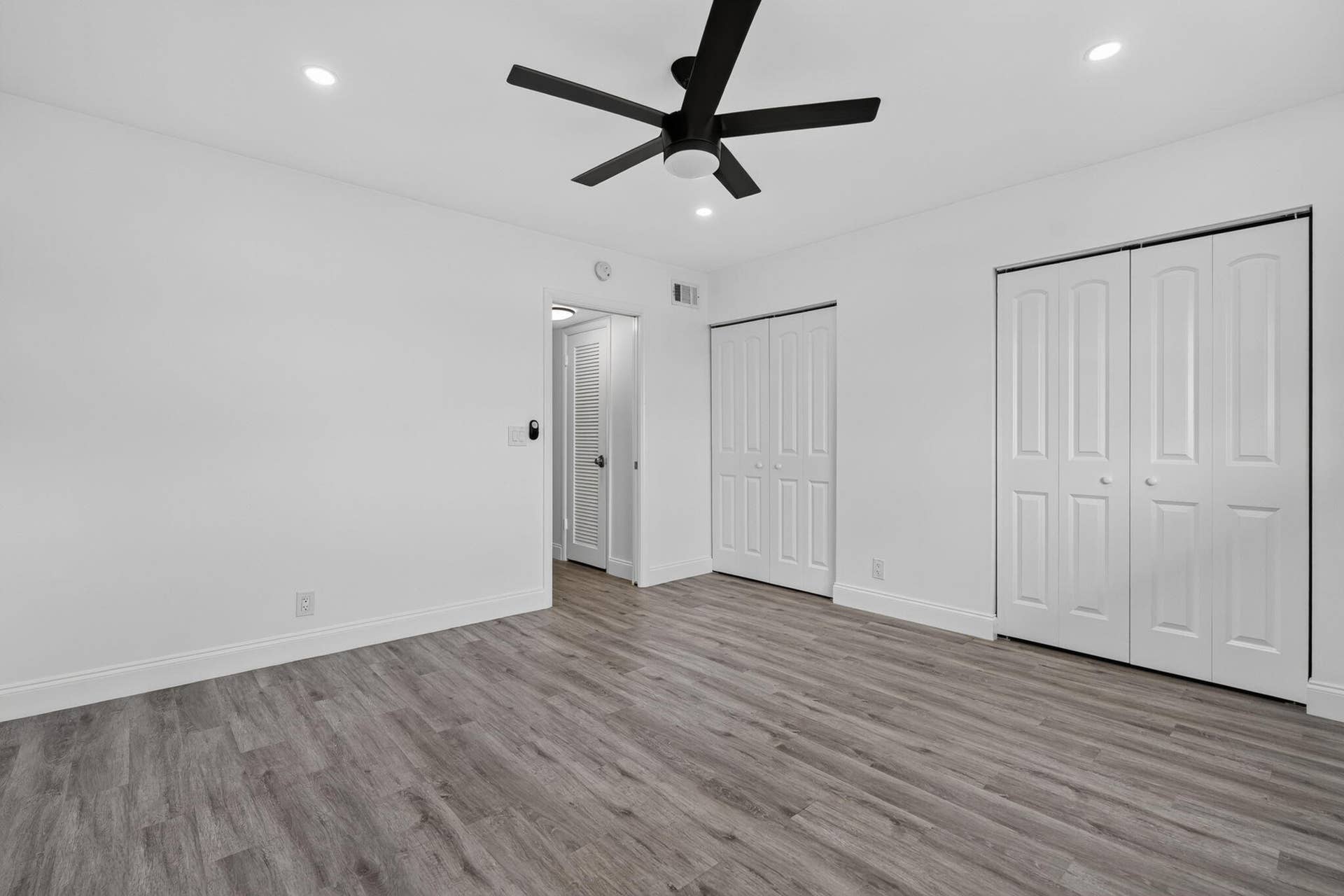 100 SHORE Court, #311, North Palm Beach, FL 33408 24-web-or-mls-_MLP8051