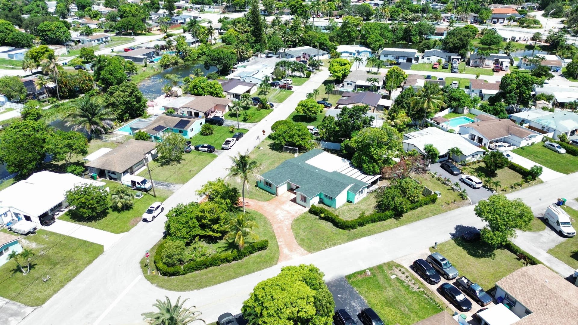 2907 SW 67TH Terrace, Miramar, FL 33023 002 a