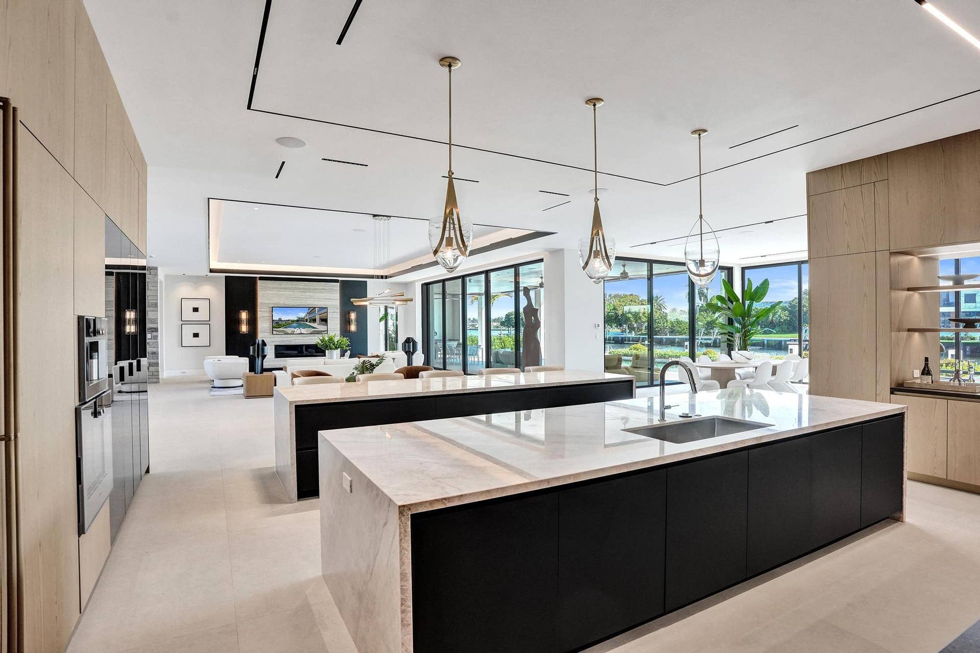 23 ISLA BAHIA Drive, Fort Lauderdale, FL 33316 DSC02933