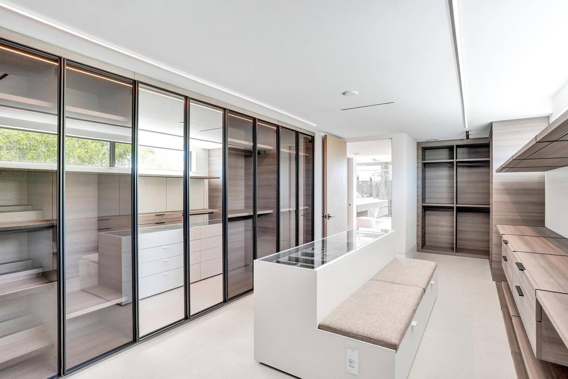 23 ISLA BAHIA Drive, Fort Lauderdale, FL 33316 DSC03065