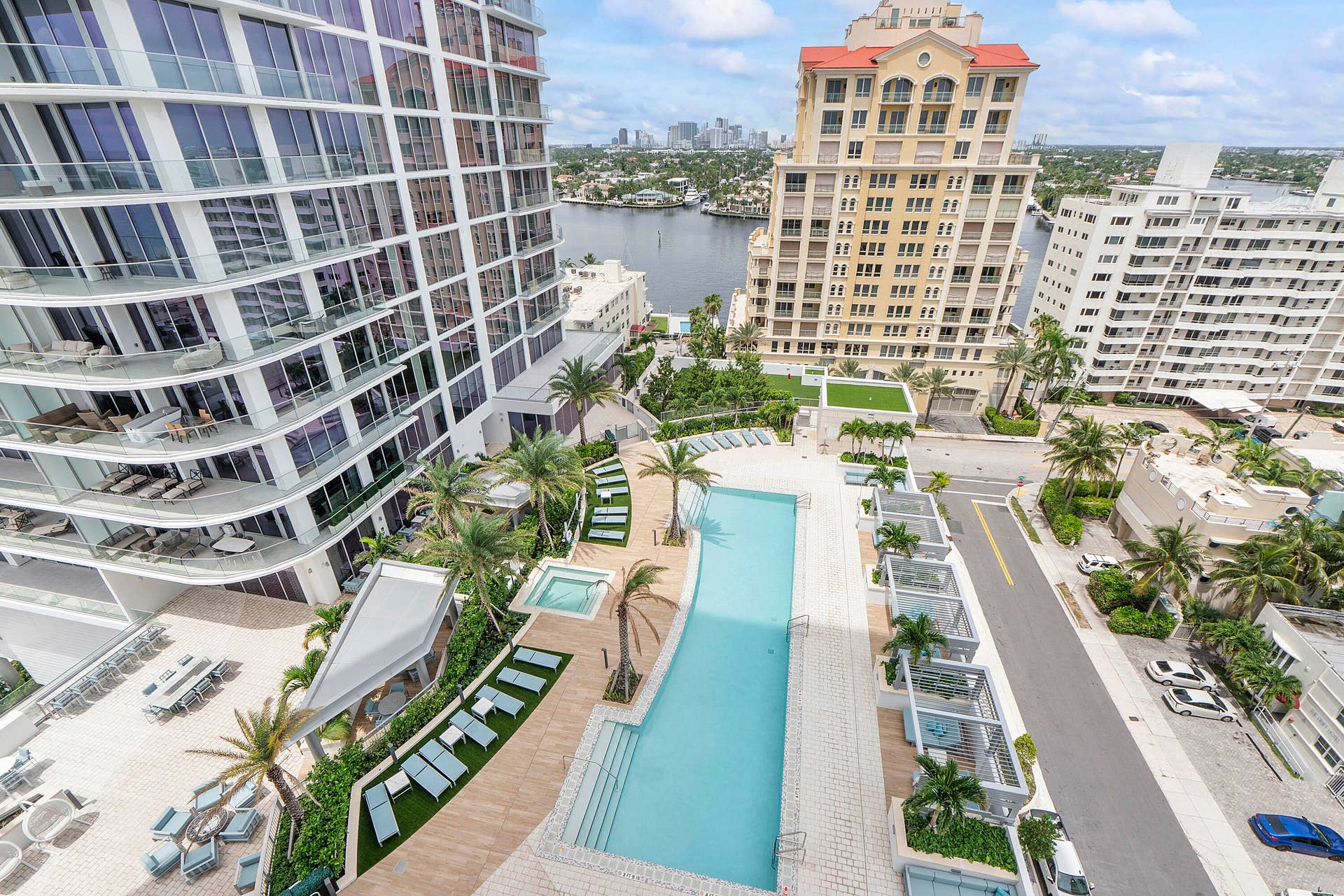 151 N Seabreeze Blvd u1003_034