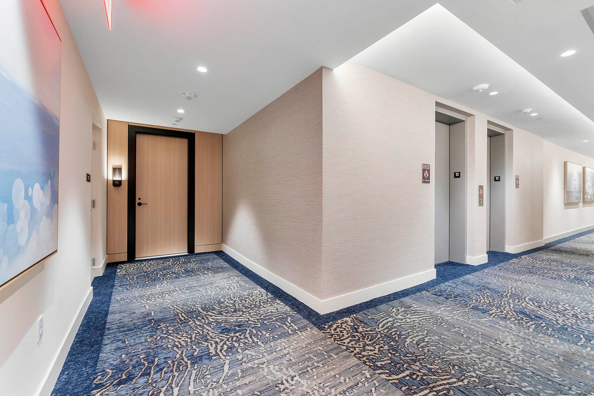 151 N Seabreeze Blvd u1003_040