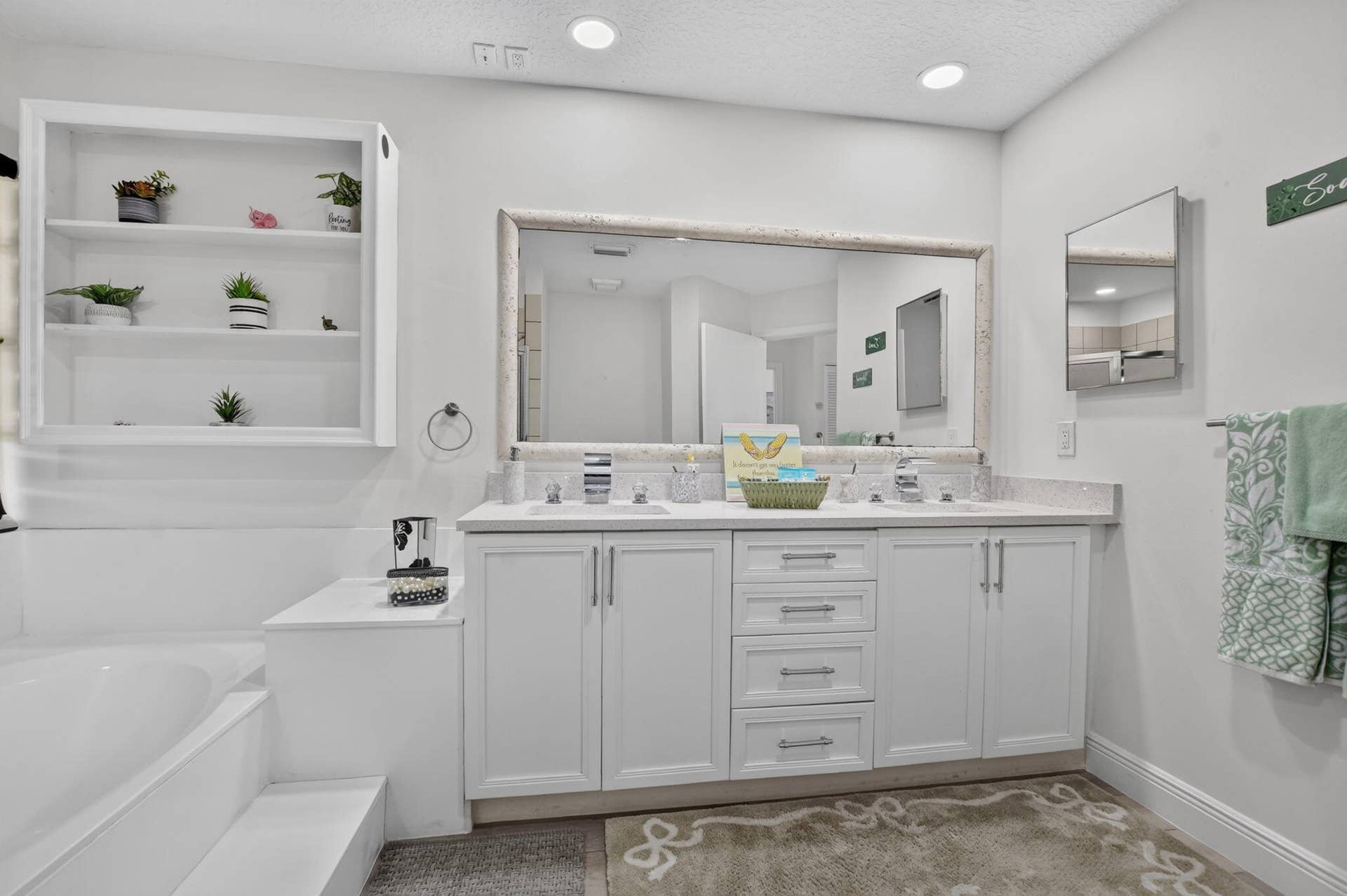 703 AVOCET Road, Delray Beach, FL 33444 double sinks