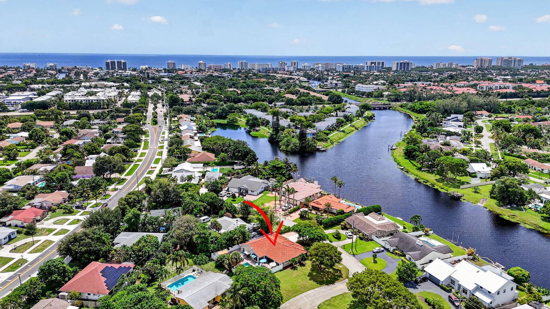 703 AVOCET Road, Delray Beach, FL 33444 5 minutes to the beach