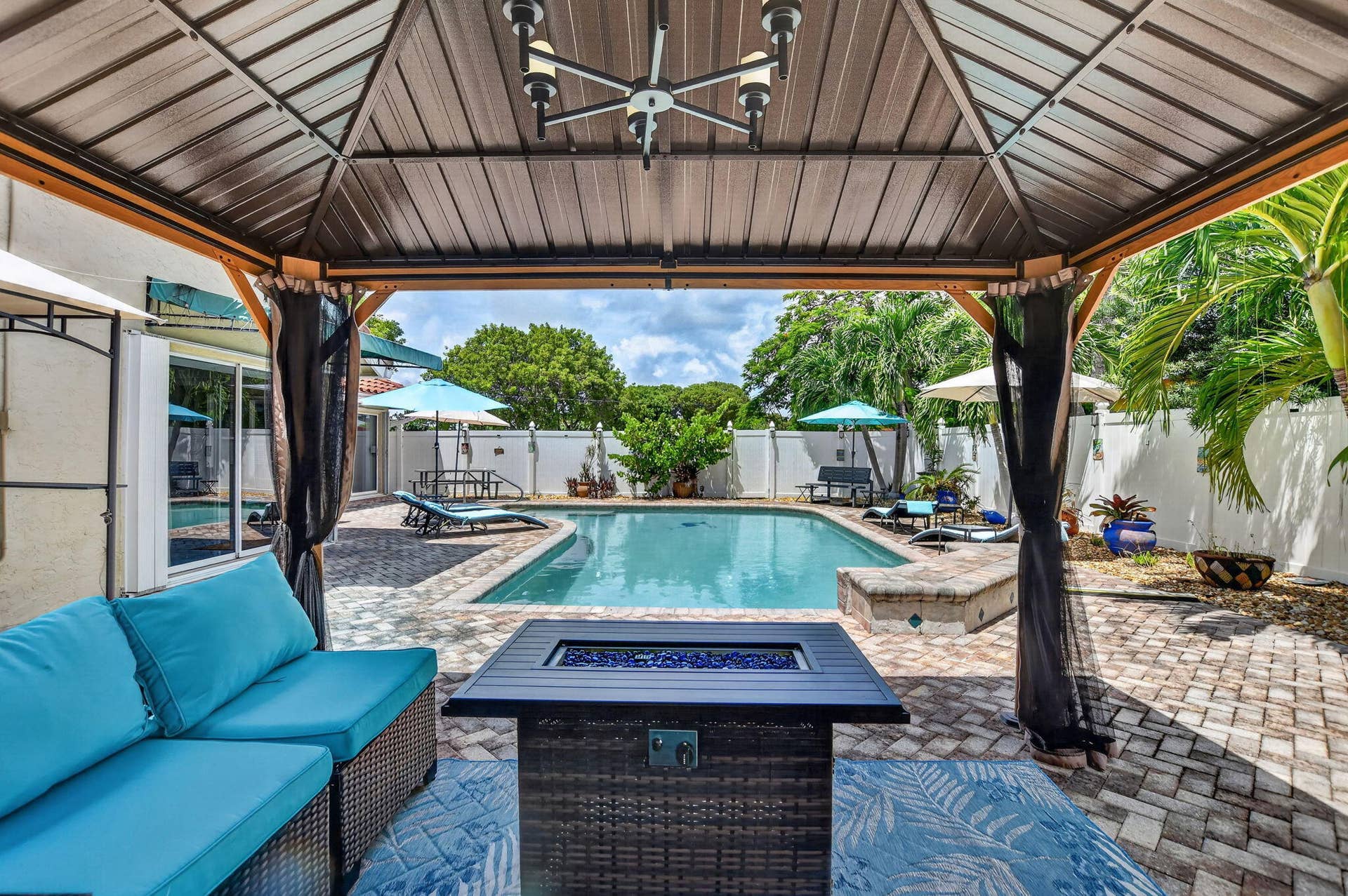 703 AVOCET Road, Delray Beach, FL 33444 Gazebo
