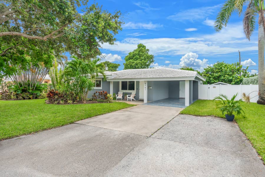Property photo for 4761 NE 2ND Terrace, Oakland Park, FL