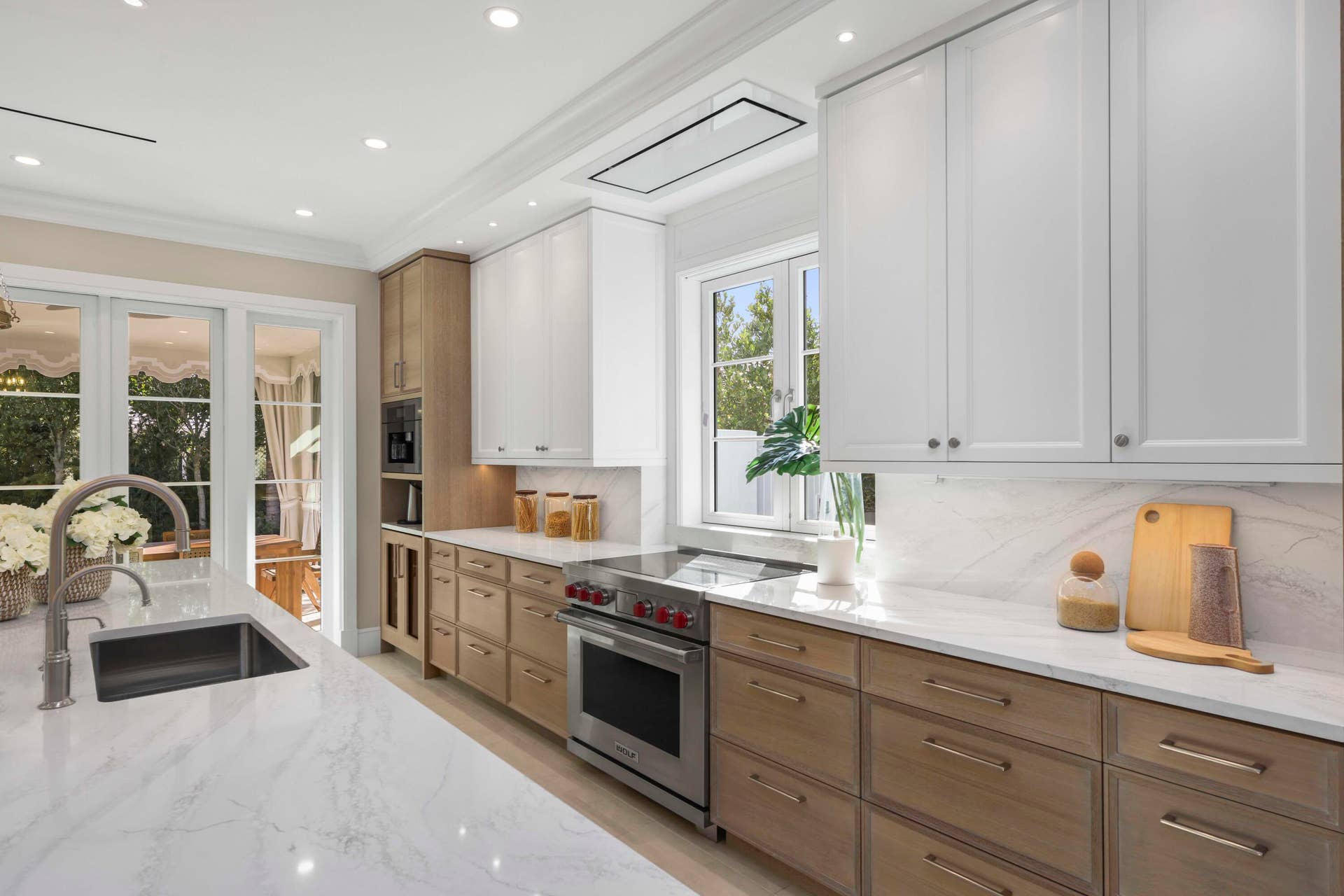 30 - Kitchen