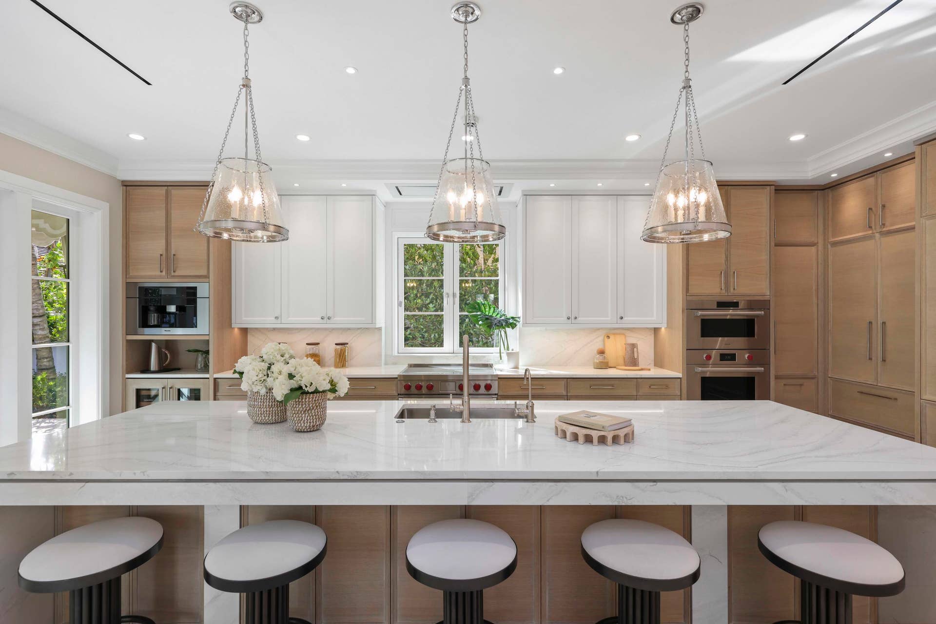 27 - Kitchen