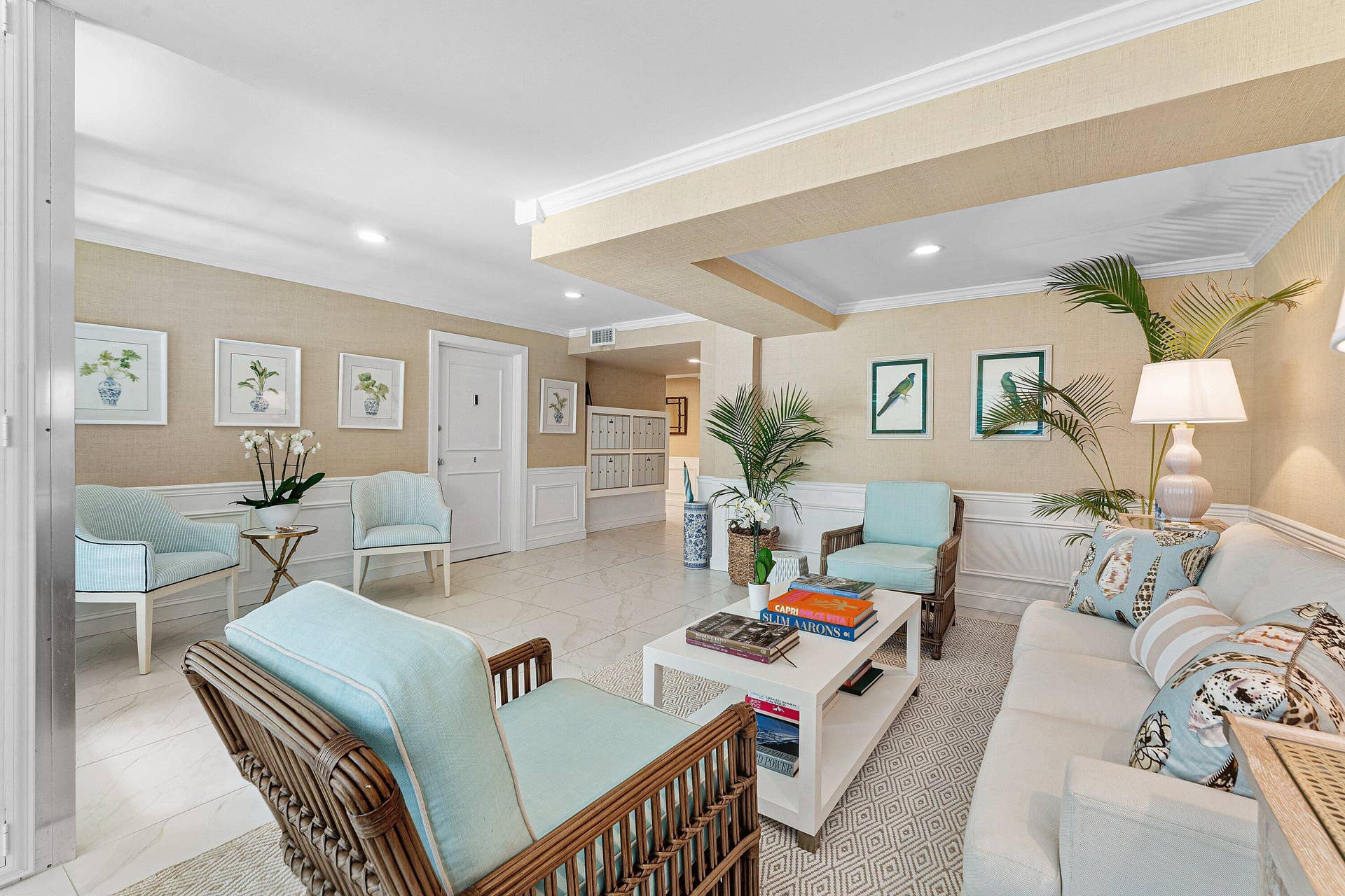 022 New lobby