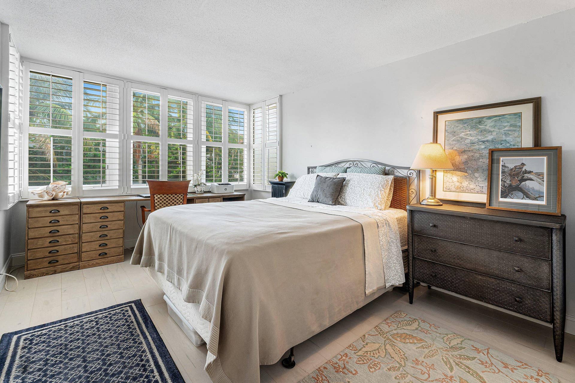 012 Guest bedroom