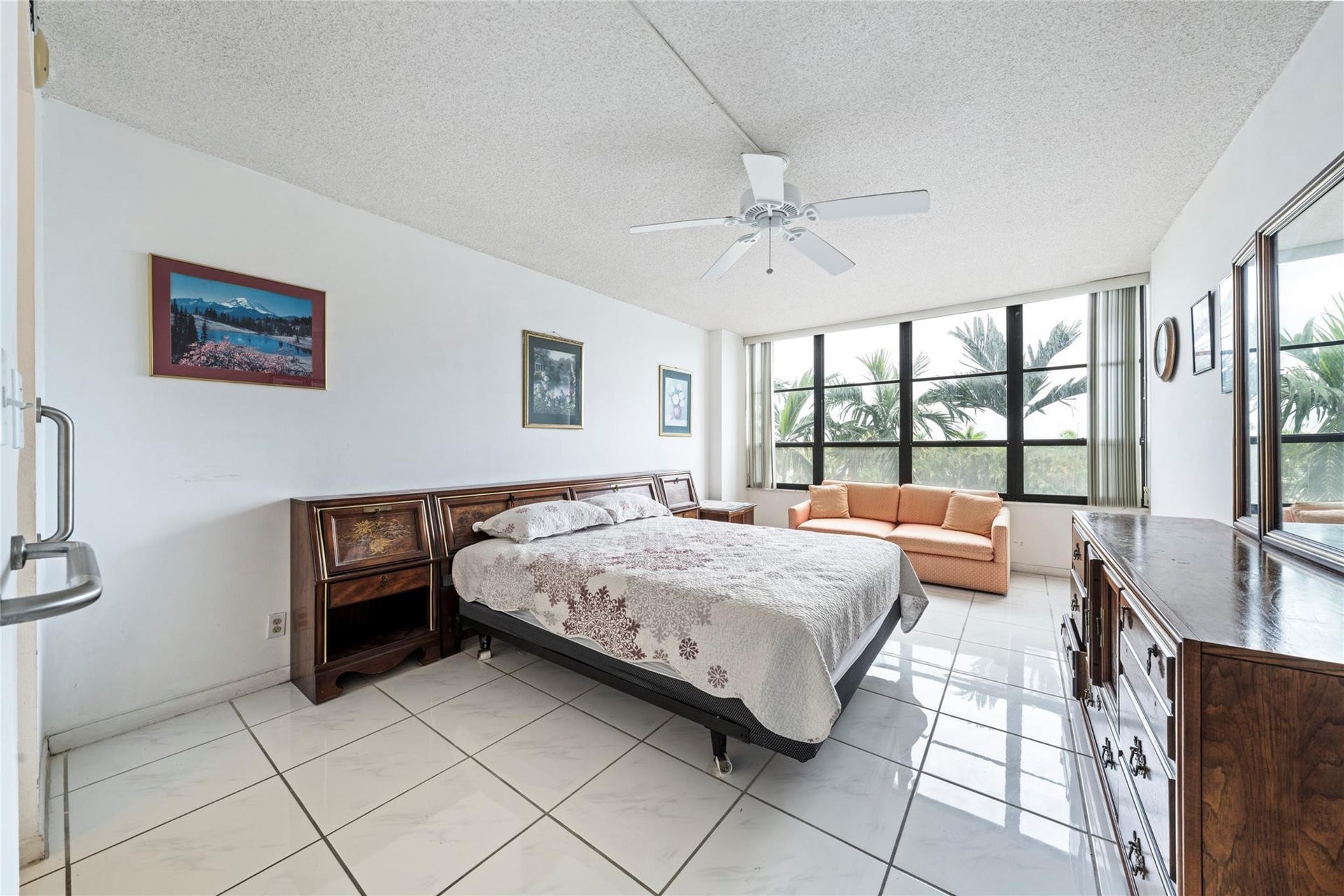 600 THREE ISLANDS Boulevard, #301, Hallandale Beach, FL 33009 Photo 13