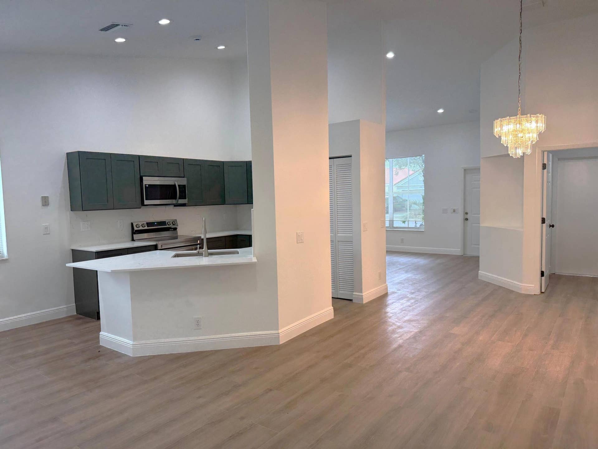 853 SAND CREEK Circle, Weston, FL 33327 f2