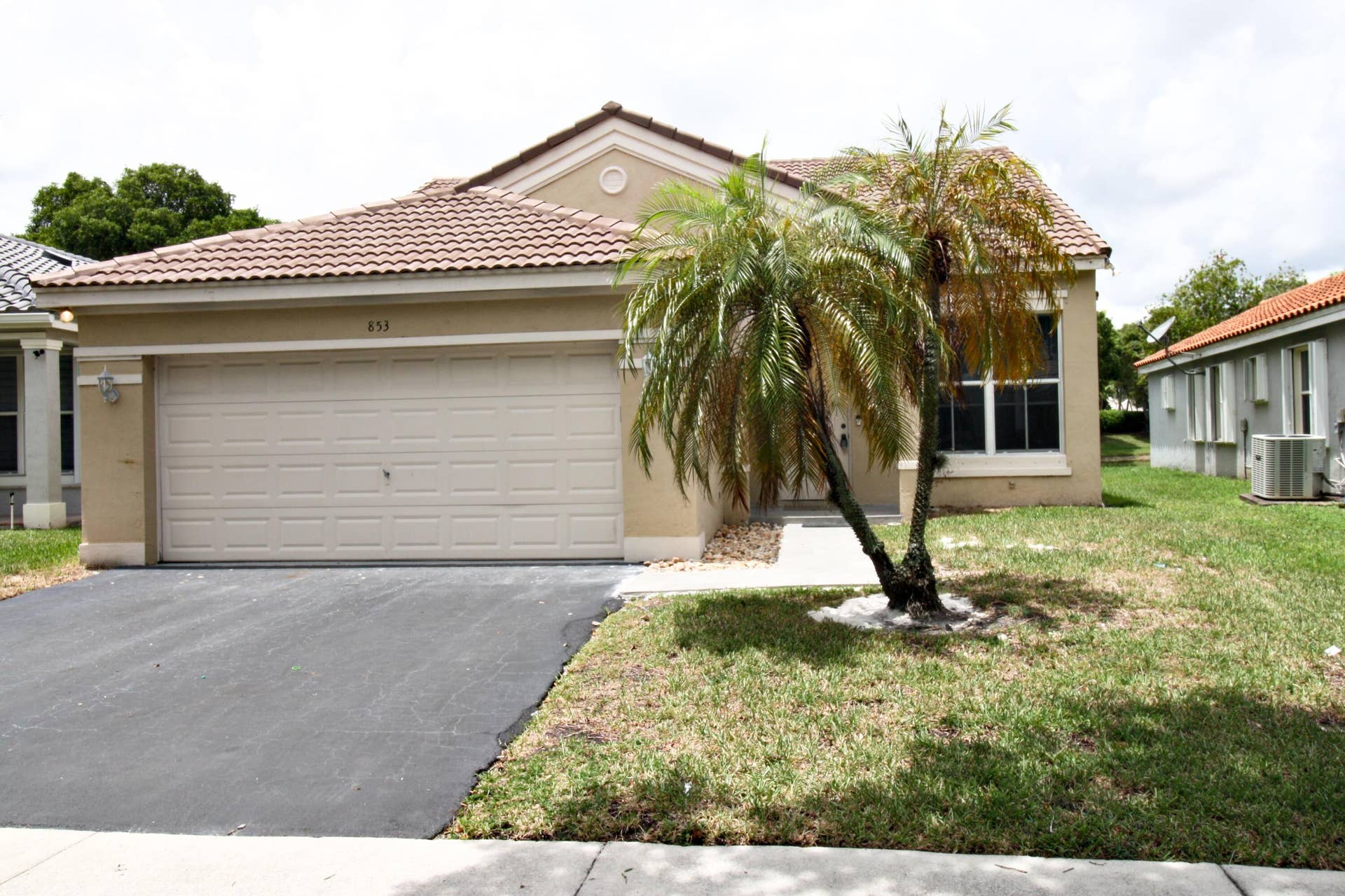 853 SAND CREEK Circle, Weston, FL 33327 Front_front