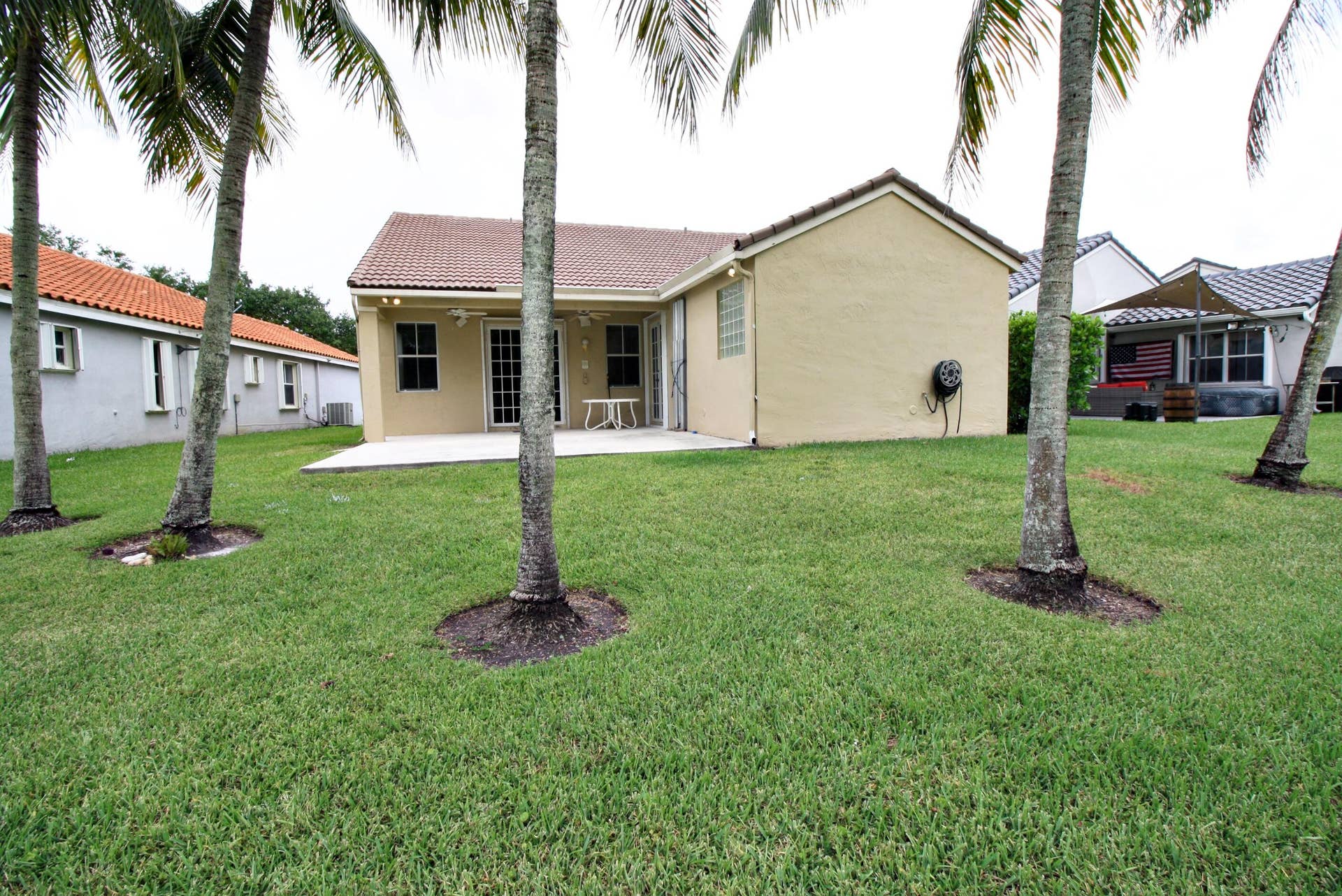853 SAND CREEK Circle, Weston, FL 33327 Patio_Casa