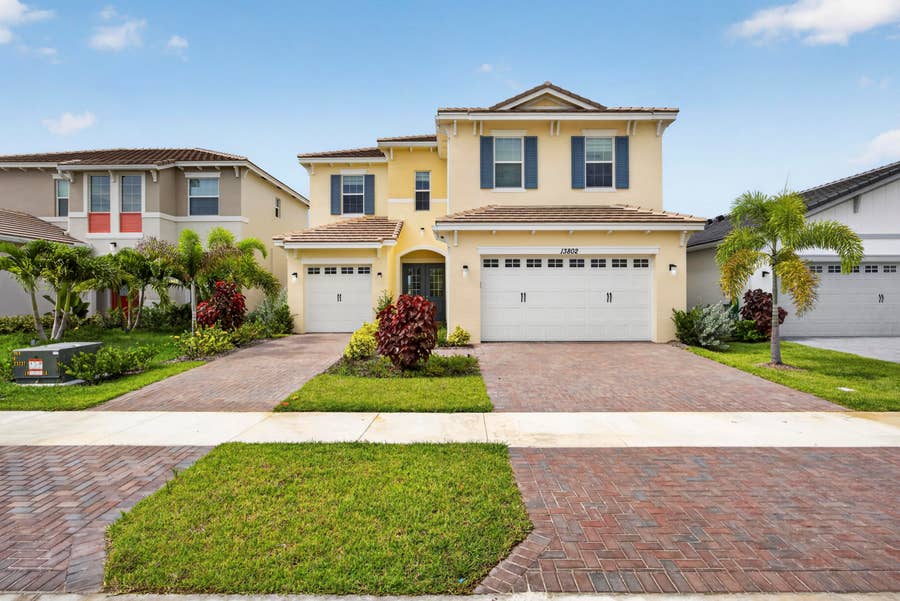 Property photo for 13802 Prickly Cone Cove, Westlake, FL