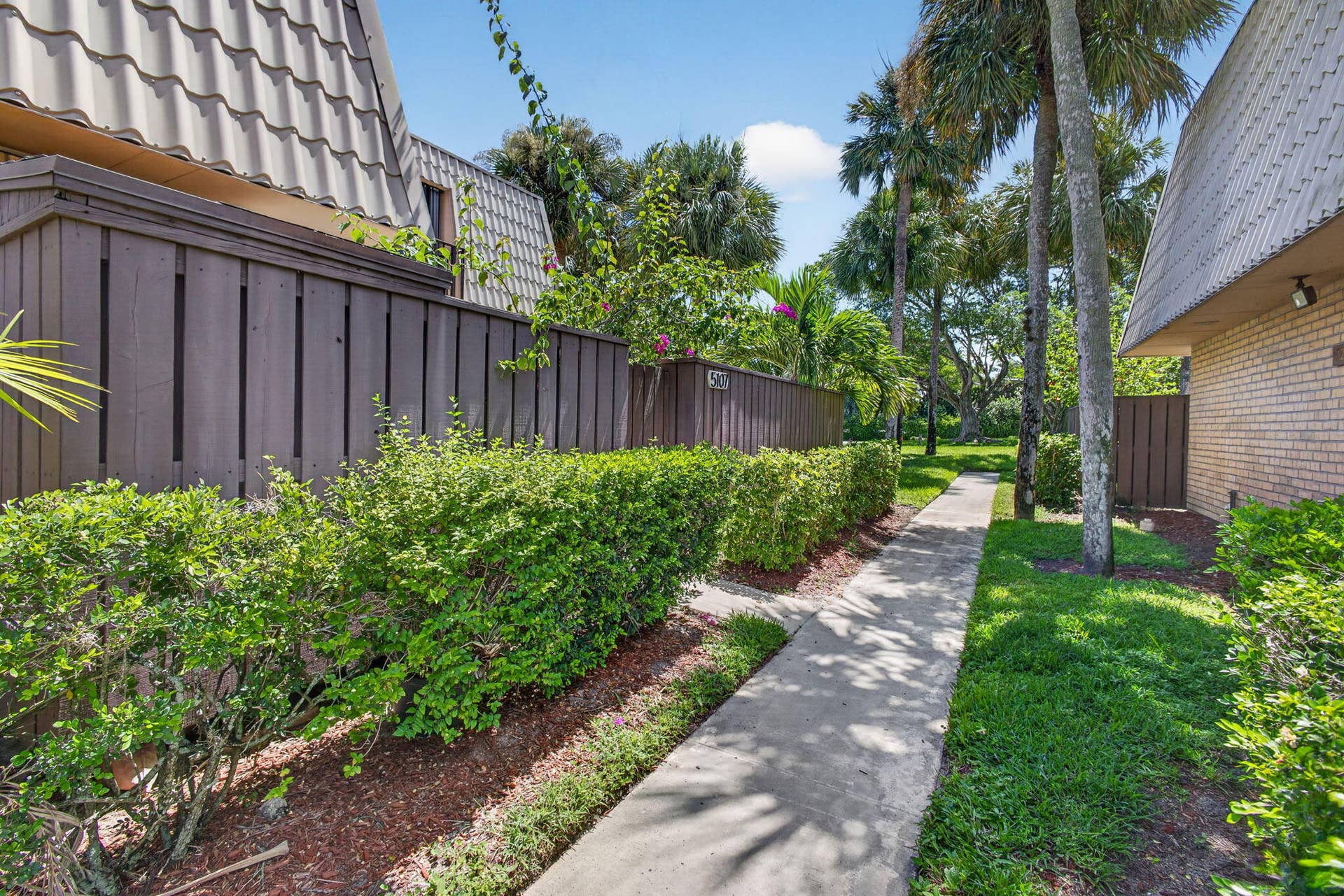 5107 51ST Way, West Palm Beach, FL 33409 2-web-or-mls-5D1A9743