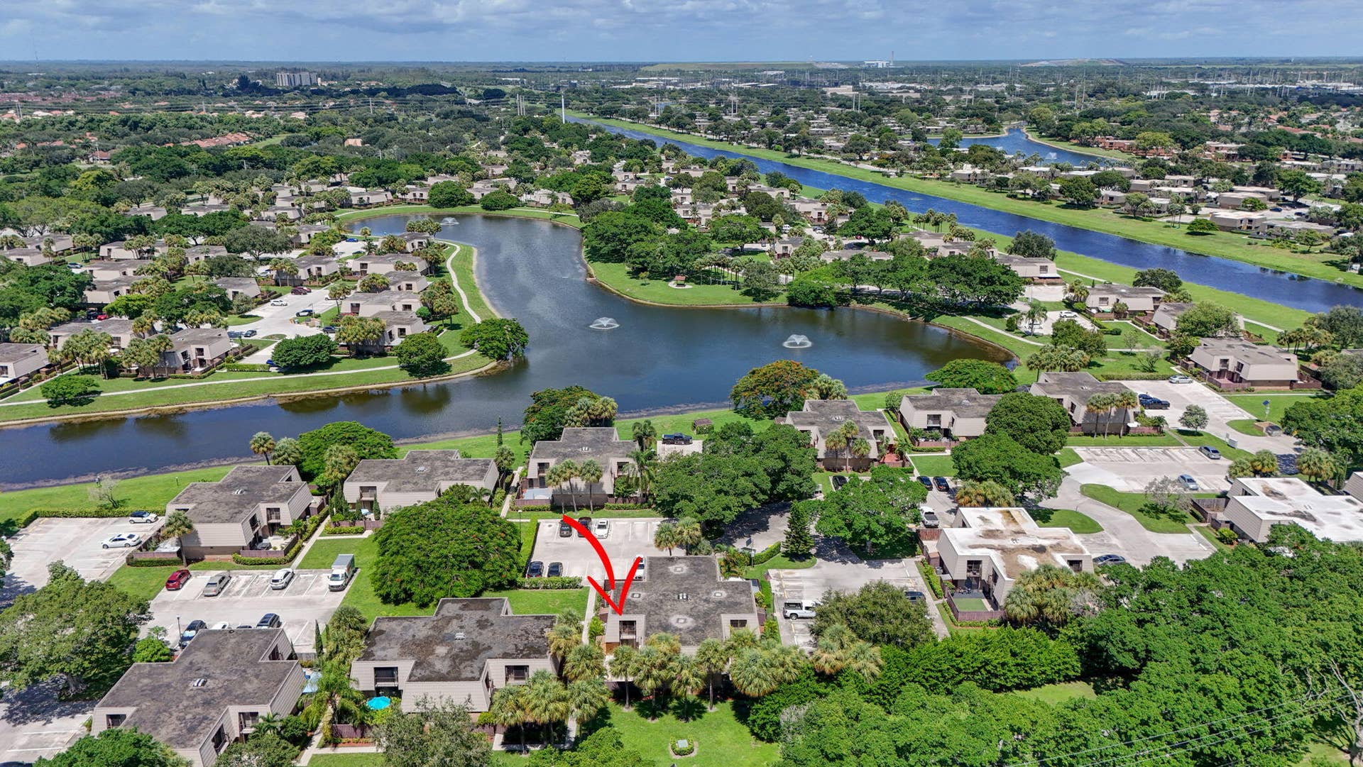 5107 51ST Way, West Palm Beach, FL 33409 42-web-or-mls-DJI_20260811000848_0409_D-