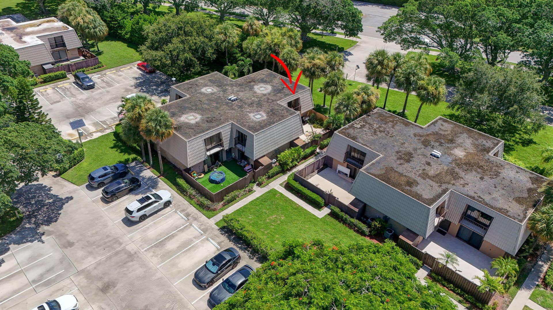 5107 51ST Way, West Palm Beach, FL 33409 49-web-or-mls-DJI_20260811000954_0430_D-