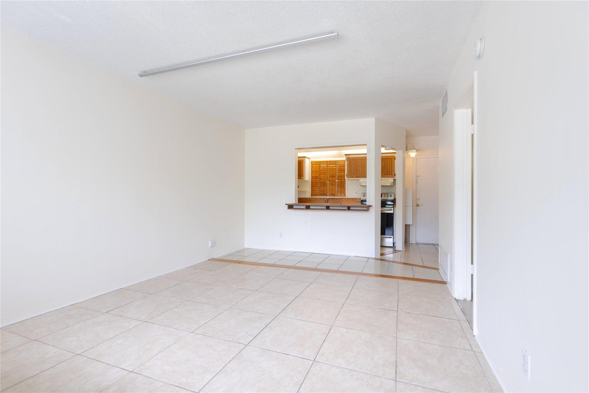 1001 SE 16th Street, Fort Lauderdale, FL 33316 Photo 3