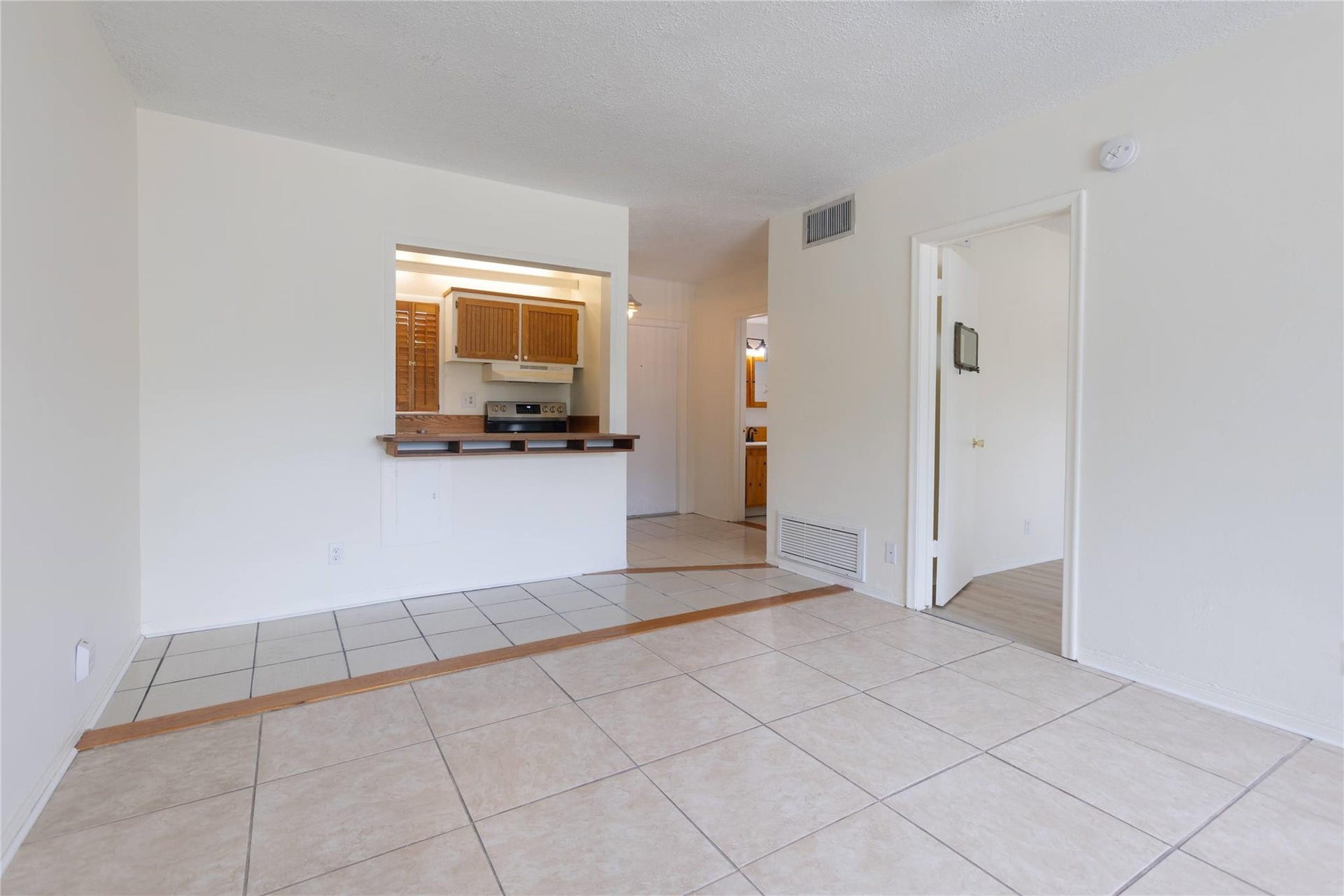 1001 SE 16th Street, Fort Lauderdale, FL 33316 Photo 4