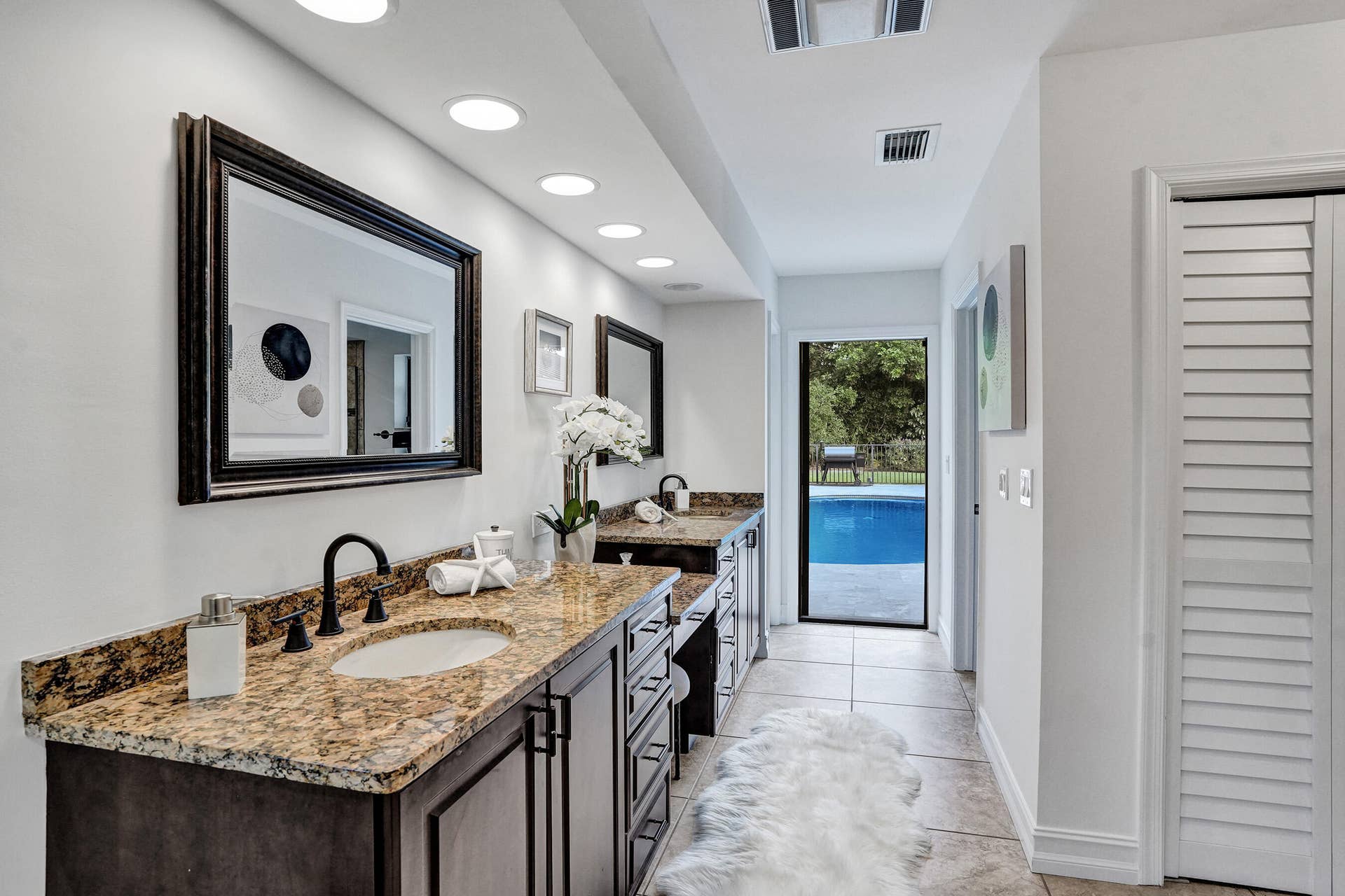 Luxury Vanity 2