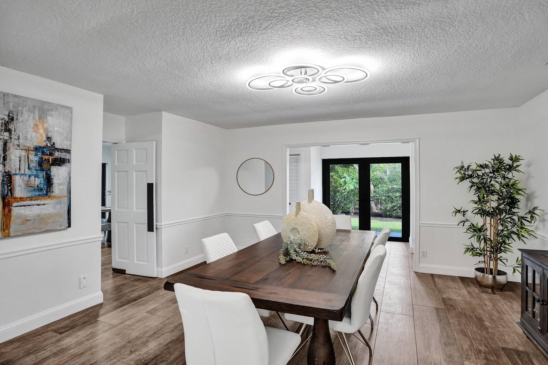 Elegant Formal Dining